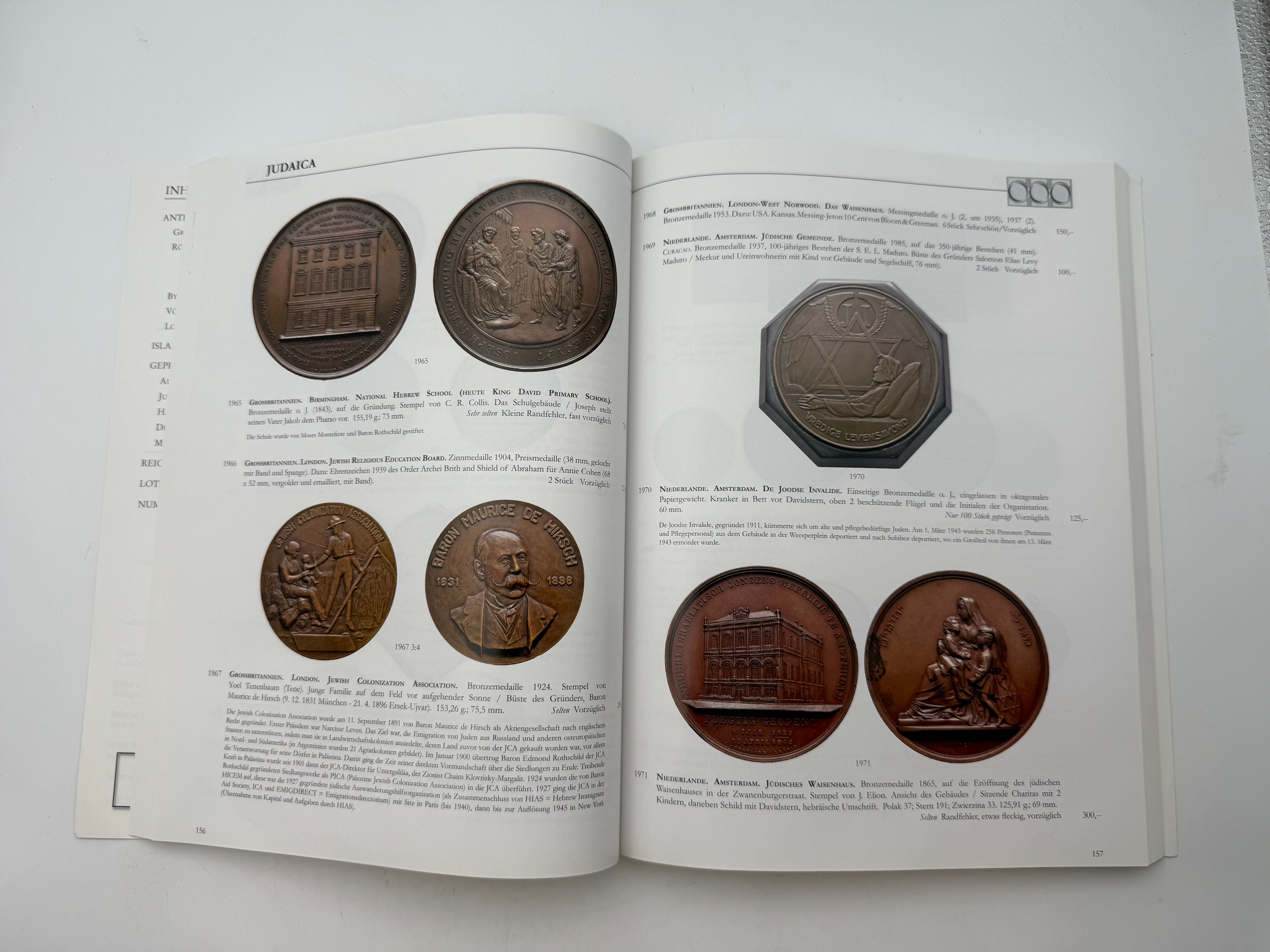 Catalogs / Numismatic Literature - A pair of auction catalogs from Germany which, among other things, contain ... - 1 8