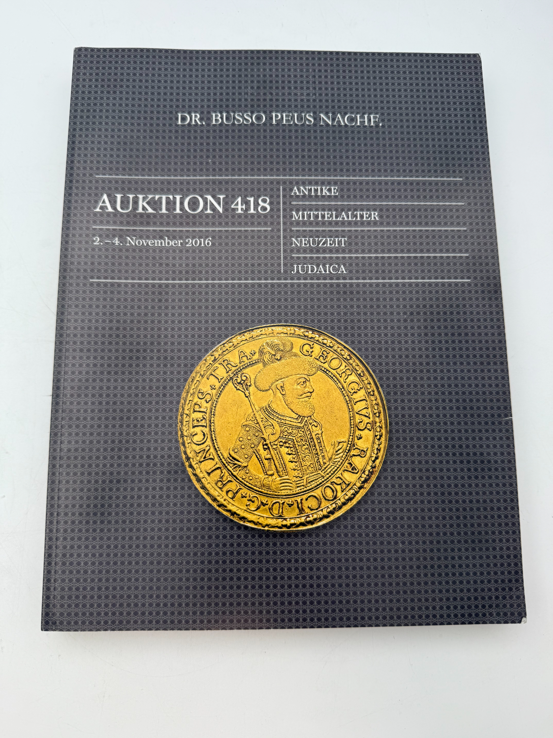 Catalogs / Numismatic Literature - A pair of auction catalogs from Germany which, among other things, contain ... - 1 5