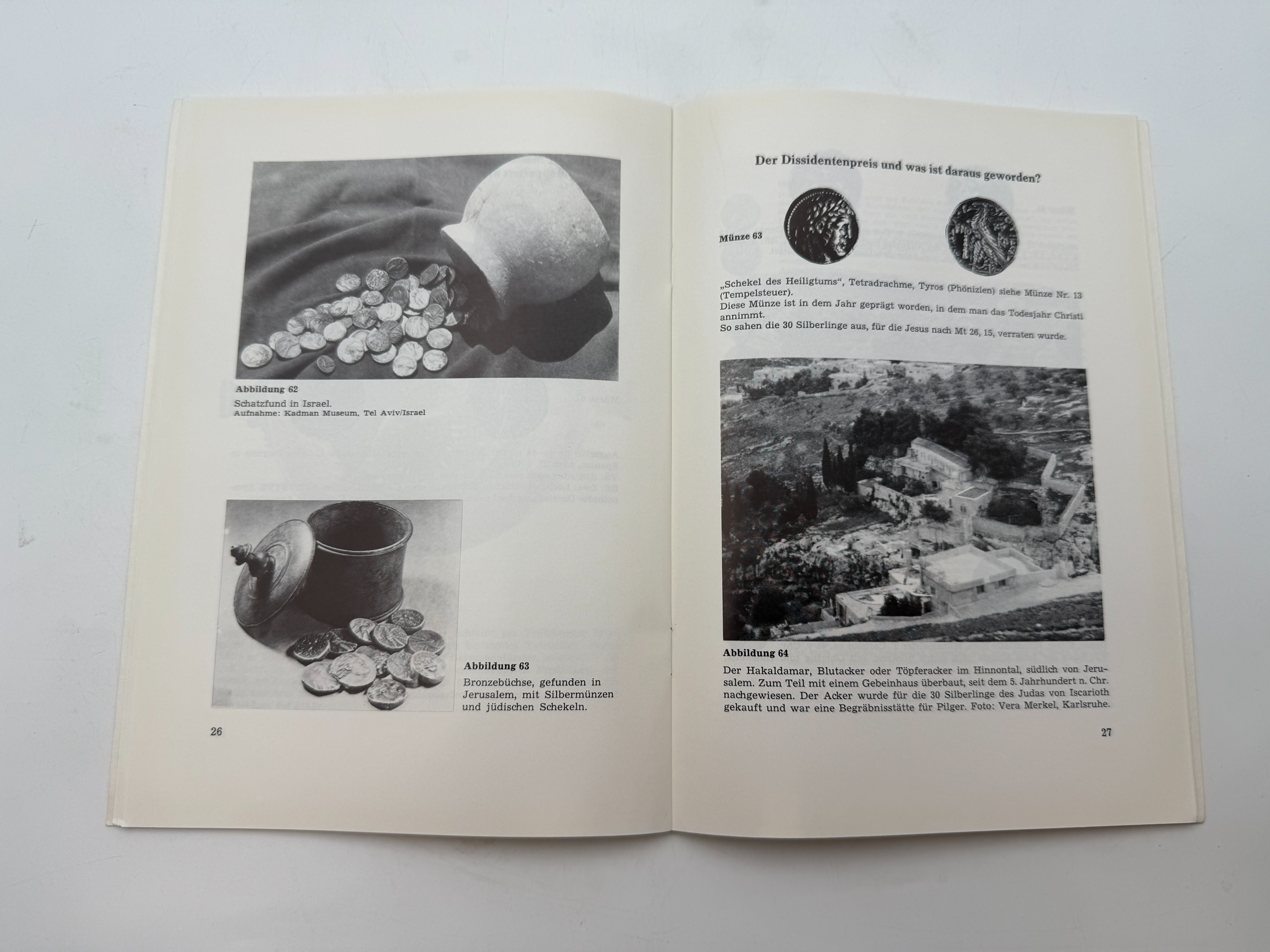 Catalogs / Numismatic Literature - A very large collection of numismatic information, some of it on the subject of ... - 1 36