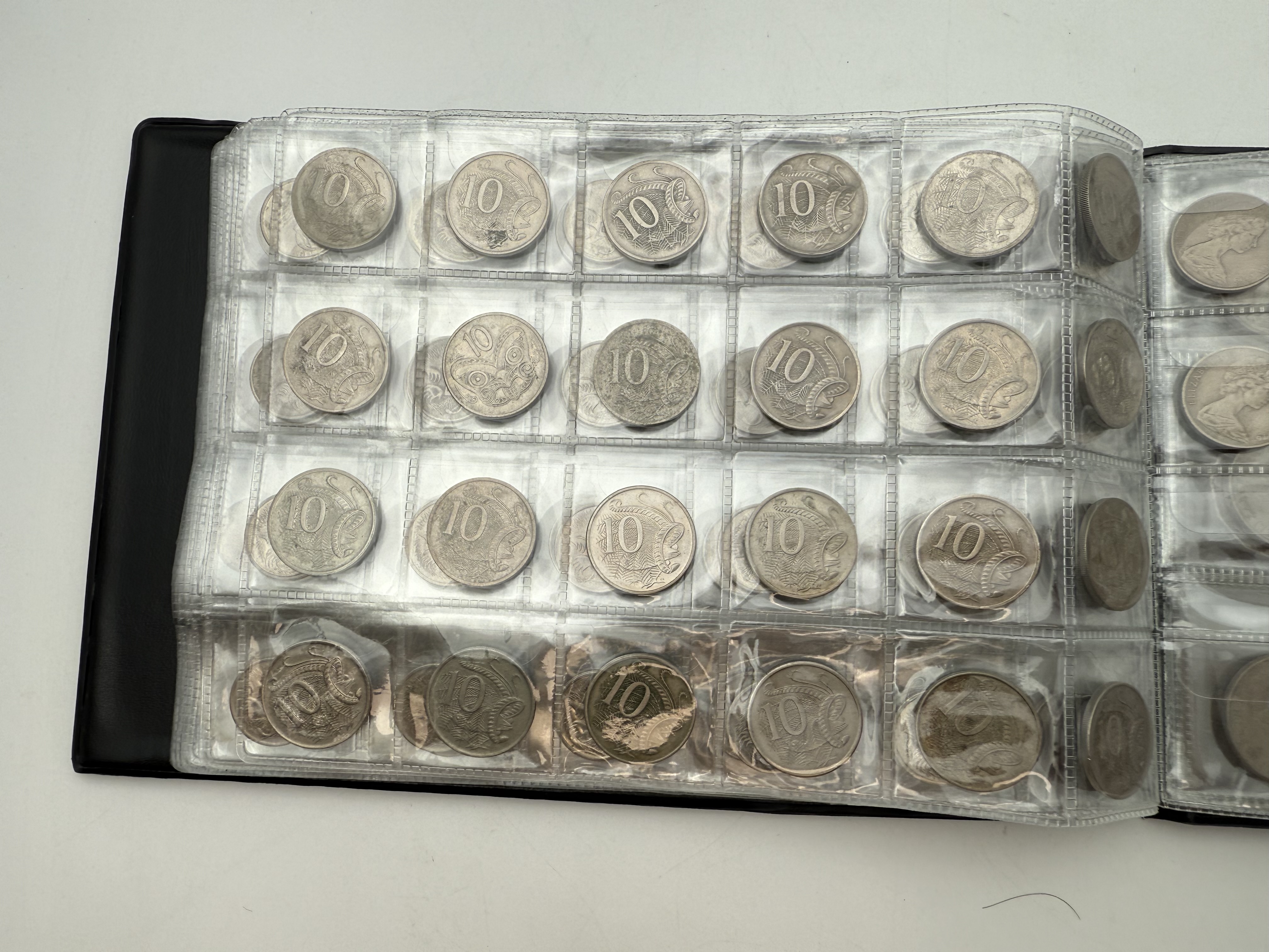 Bulgaria / Australia - A collection of several hundred coins arranged in a special coin album, various conditions ... - 1 10