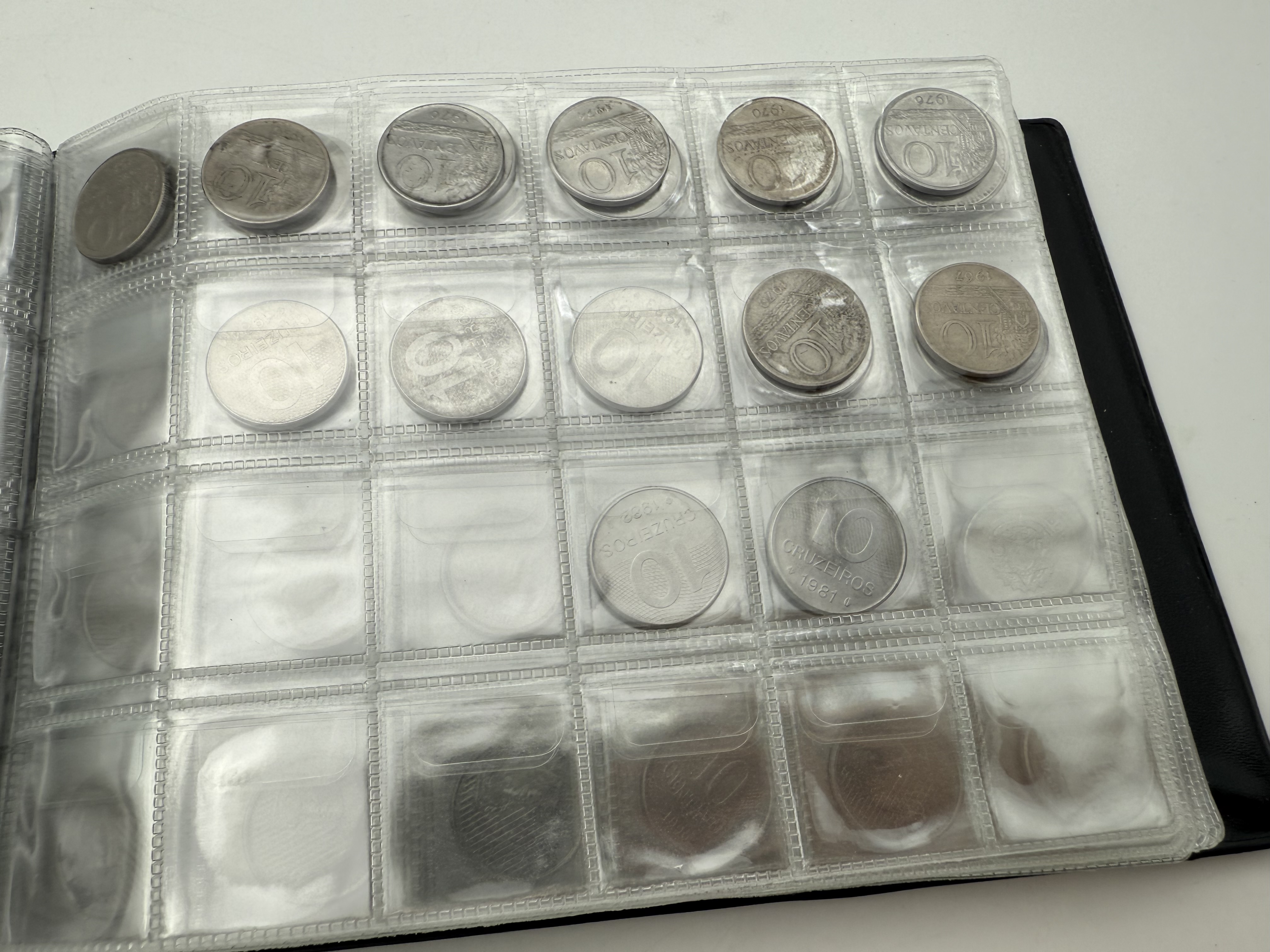 Brazil / Kenya - a collection of several hundred coins arranged in a special coin album, various conditions and years - 1 29