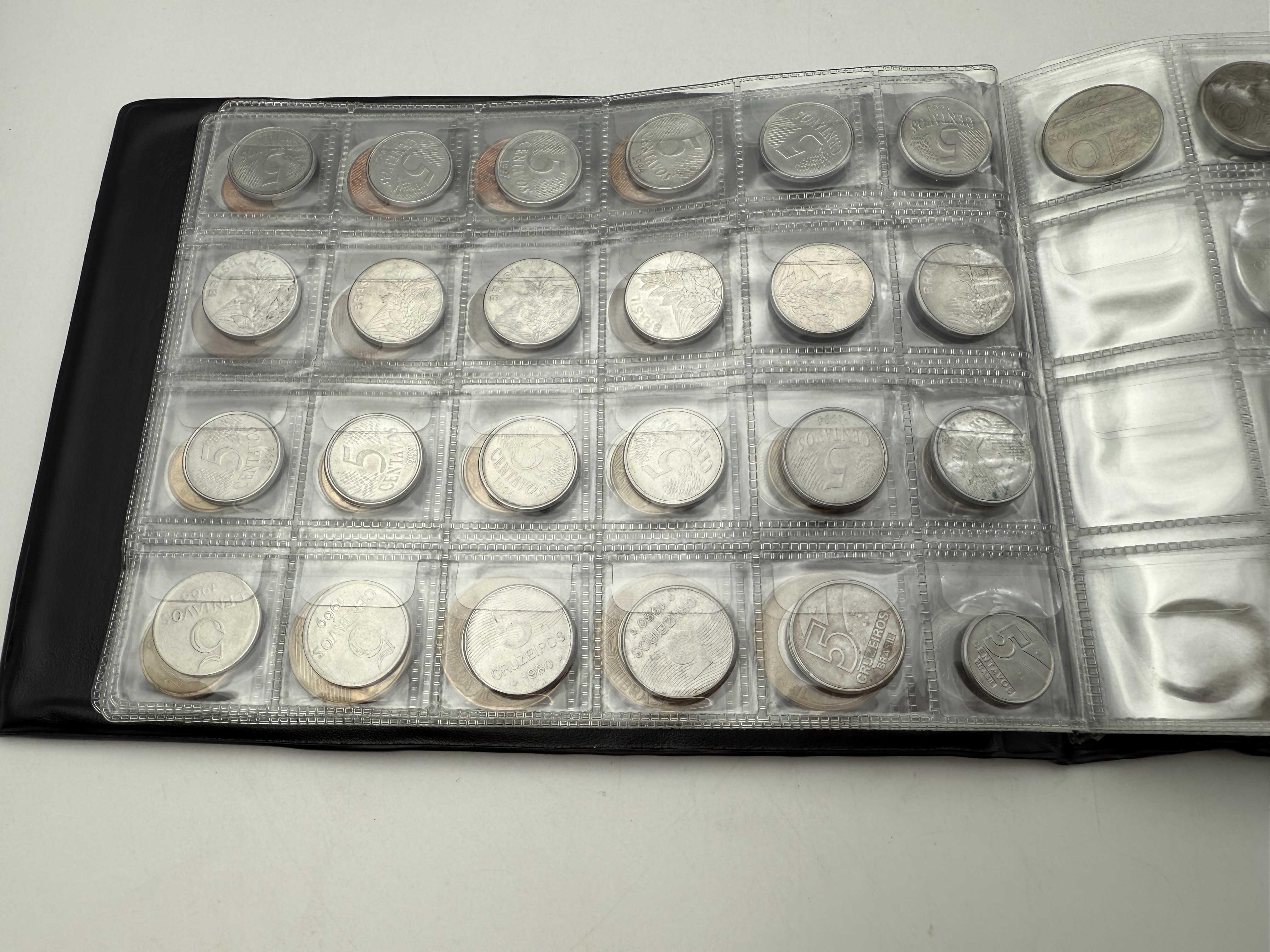Brazil / Kenya - a collection of several hundred coins arranged in a special coin album, various conditions and years - 1 28