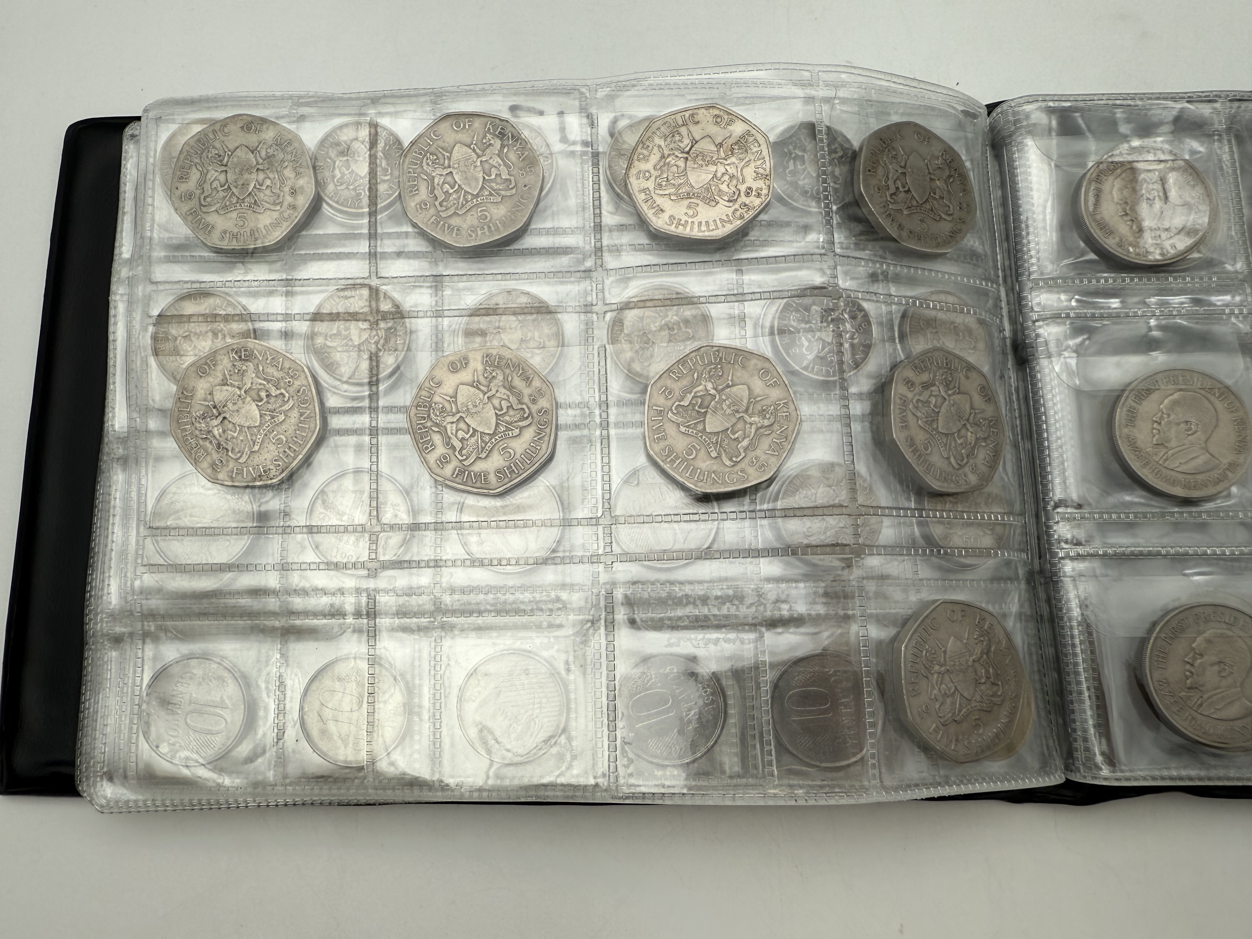 Brazil / Kenya - a collection of several hundred coins arranged in a special coin album, various conditions and years - 1 16