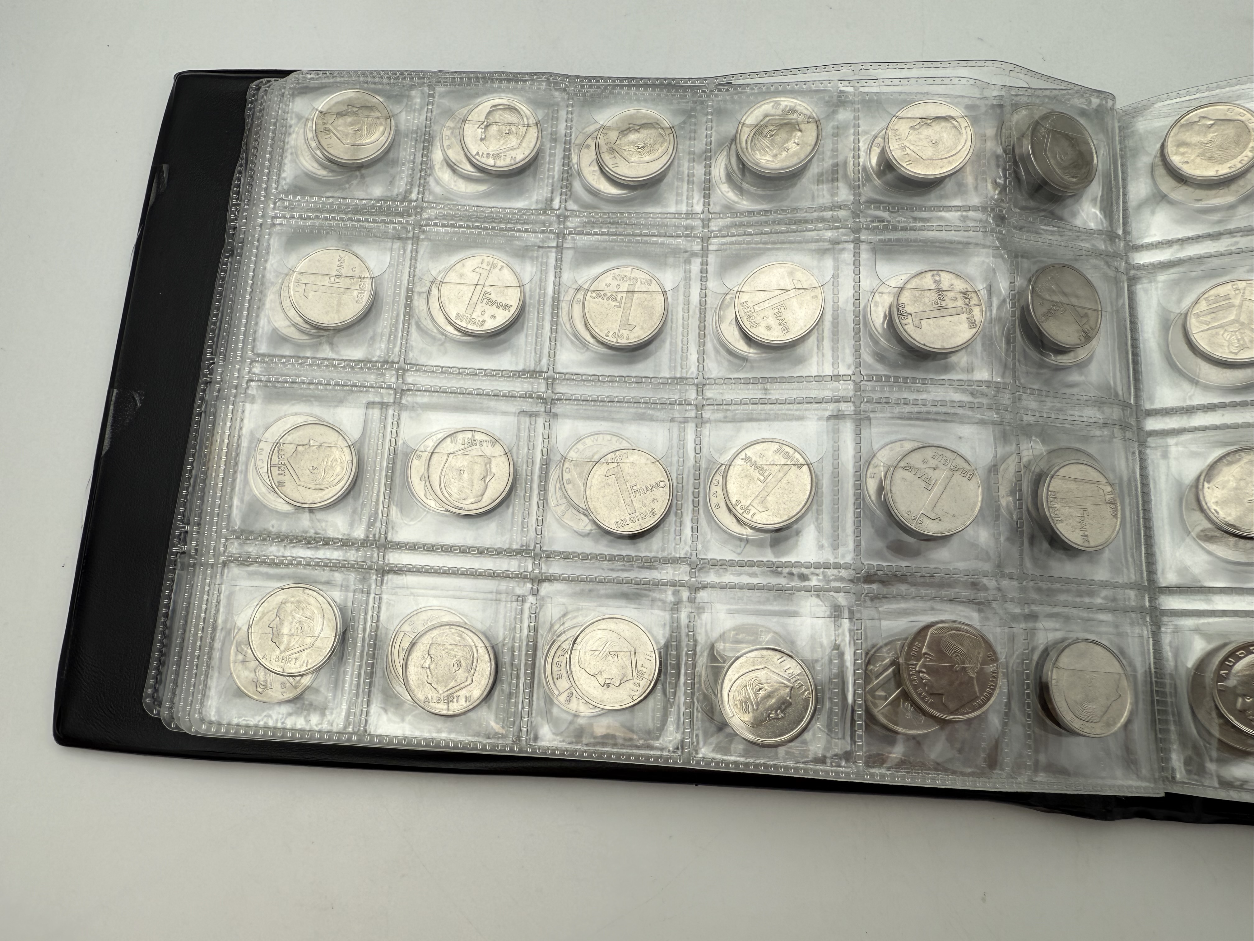 Belgium - A collection of several hundred coins arranged in a special coin album, various conditions and years - 1 4