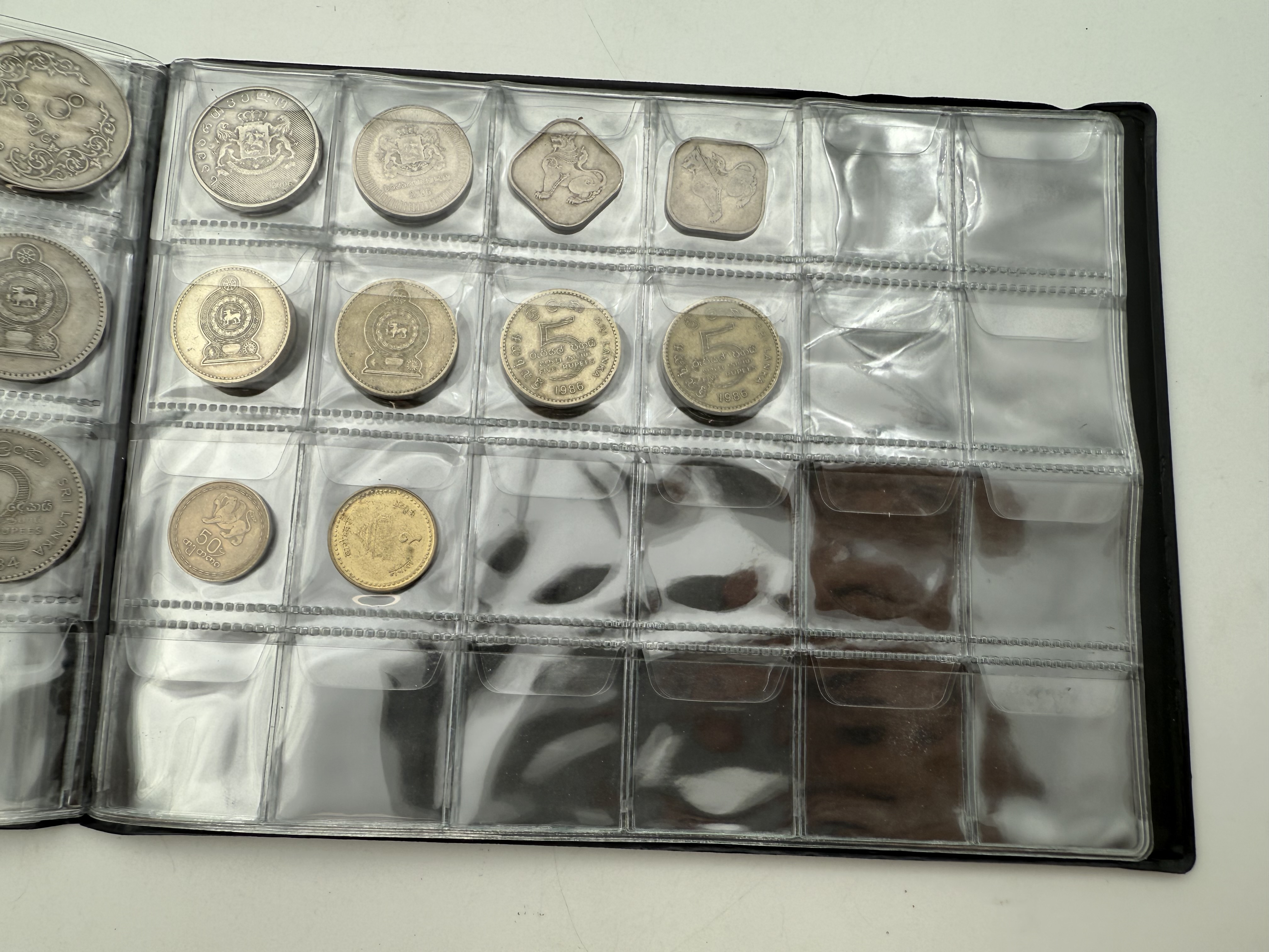 Burma / Myanmar - a collection of several hundred coins arranged in a special coin album, various conditions and years - 1 7