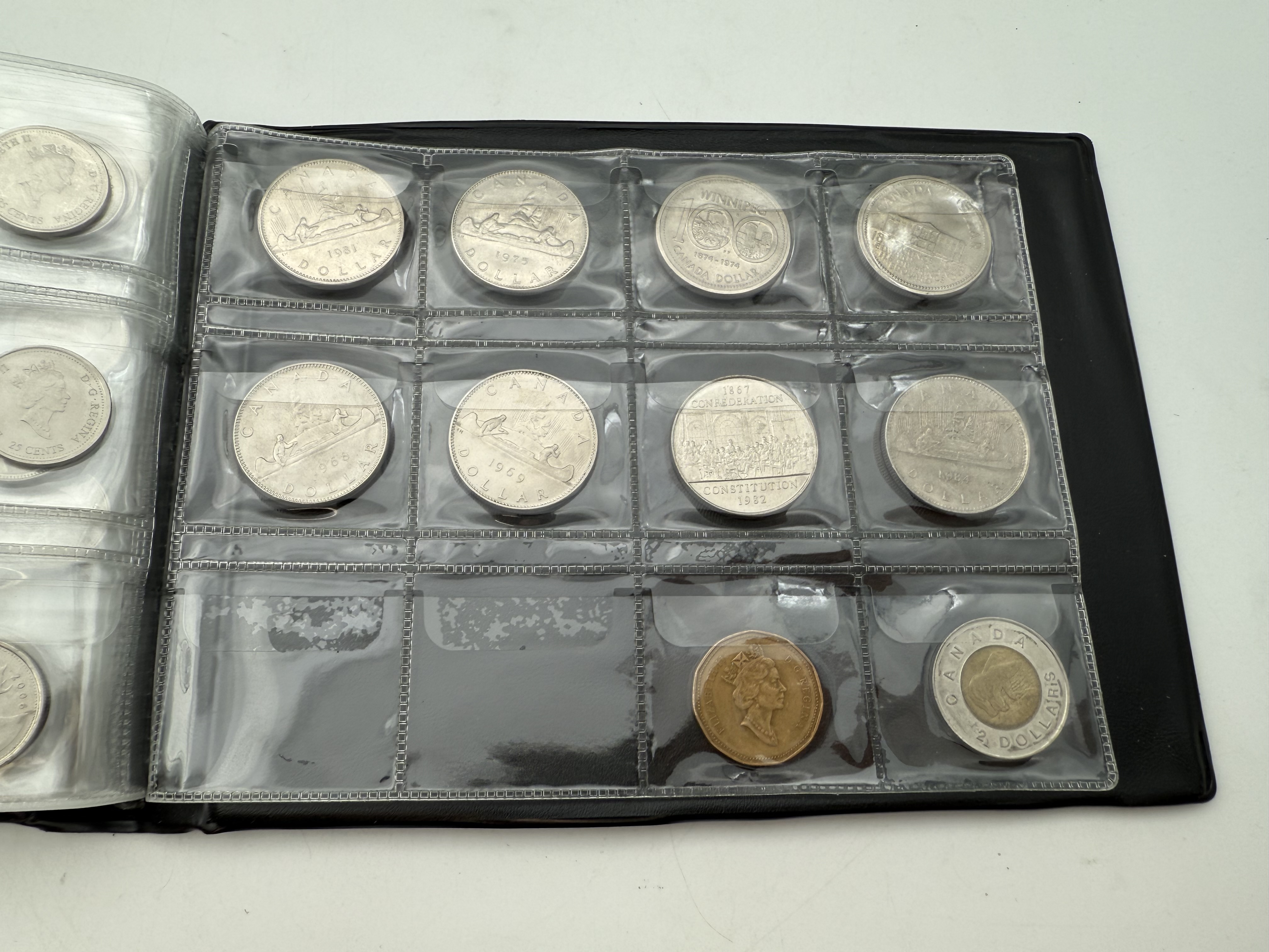 Canada - A collection of several hundred coins arranged in a special coin album, various conditions and years - 1 1