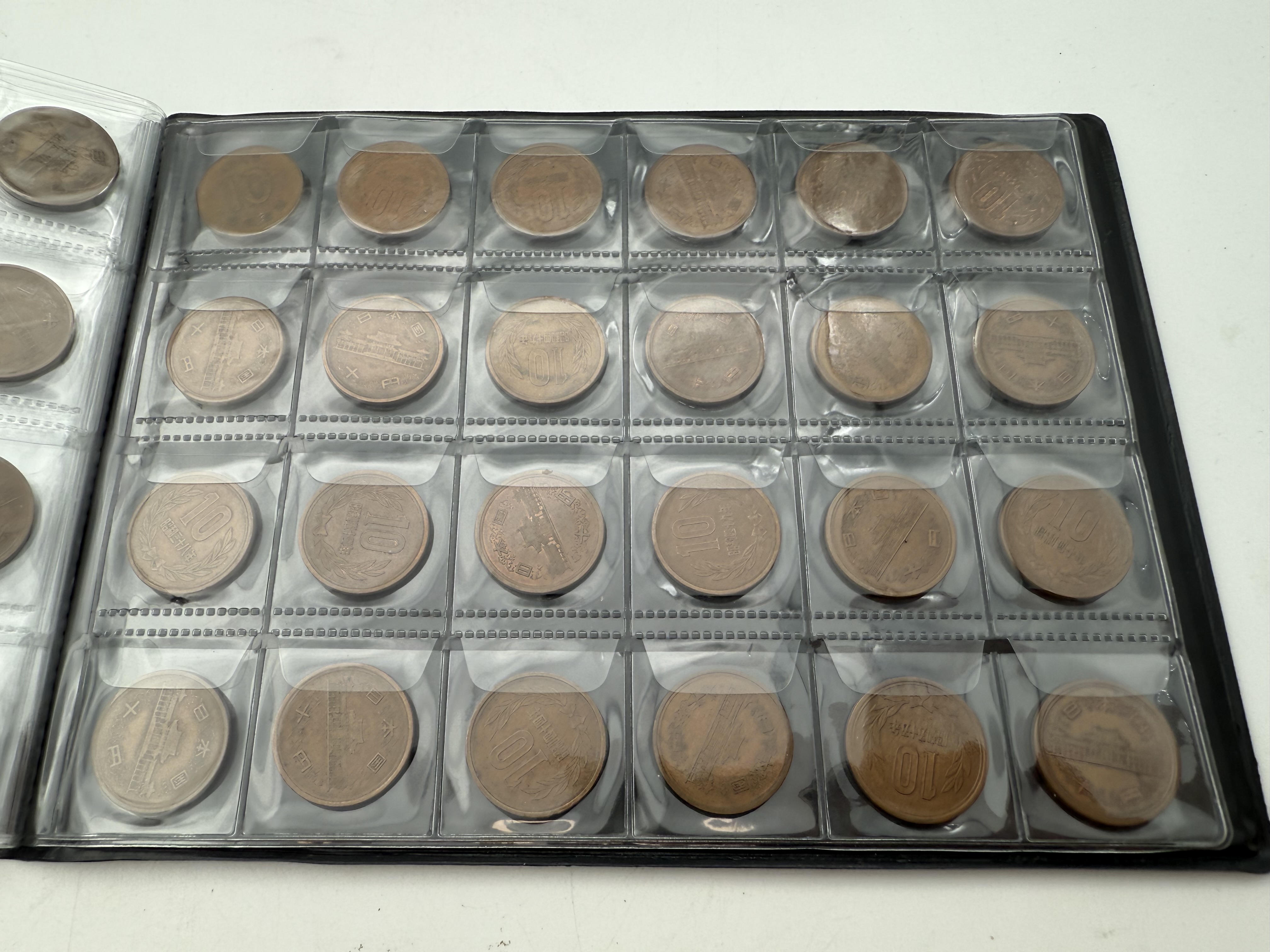 China - A collection of several hundred coins arranged in a special coin album, various conditions and years - 1 13