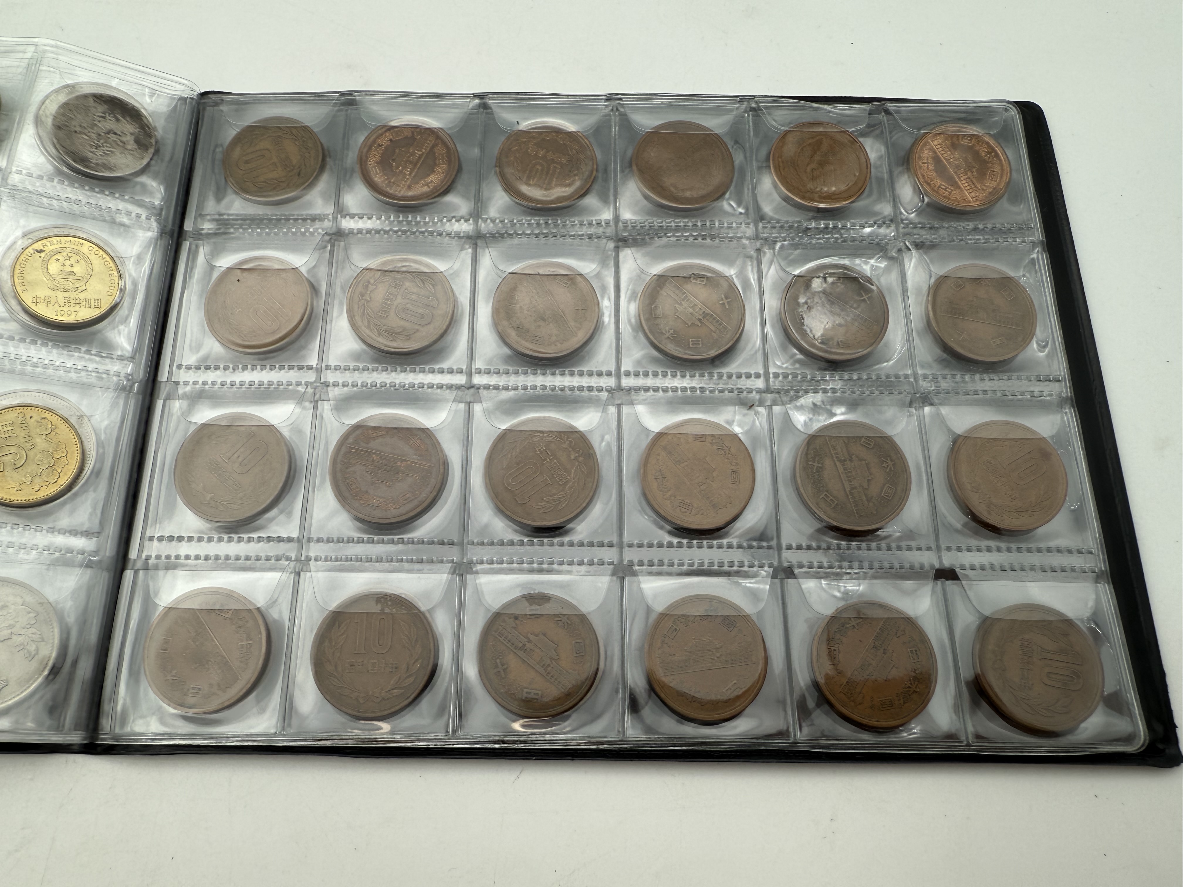 China - A collection of several hundred coins arranged in a special coin album, various conditions and years - 1 10