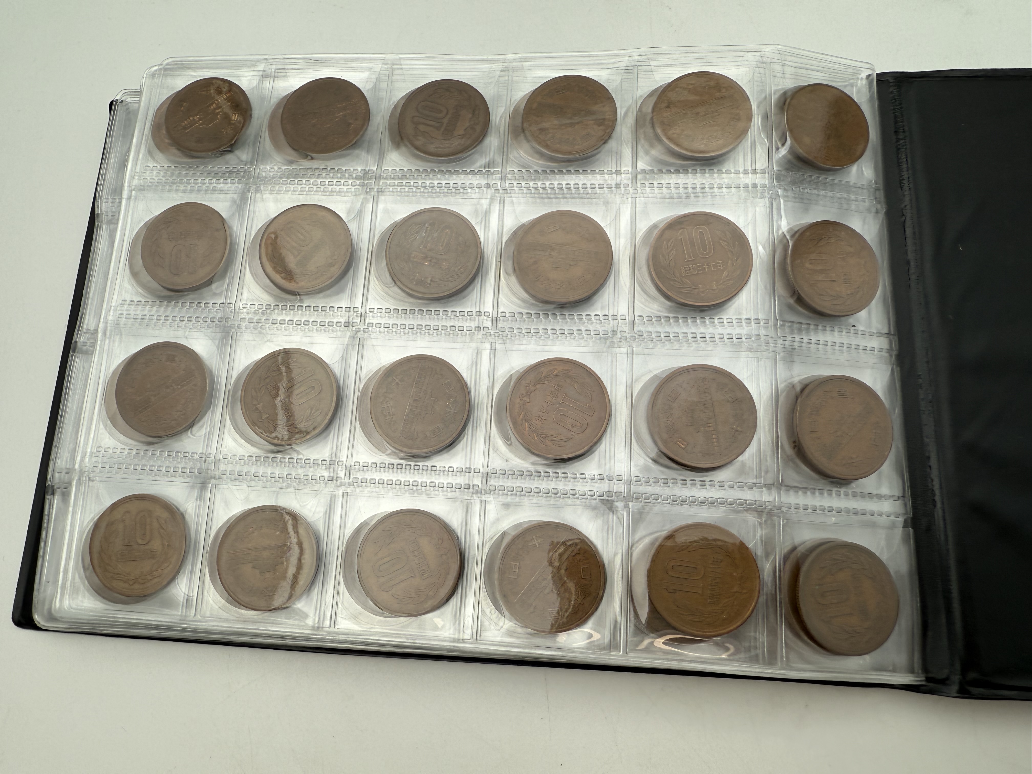 China - A collection of several hundred coins arranged in a special coin album, various conditions and years - 1 15