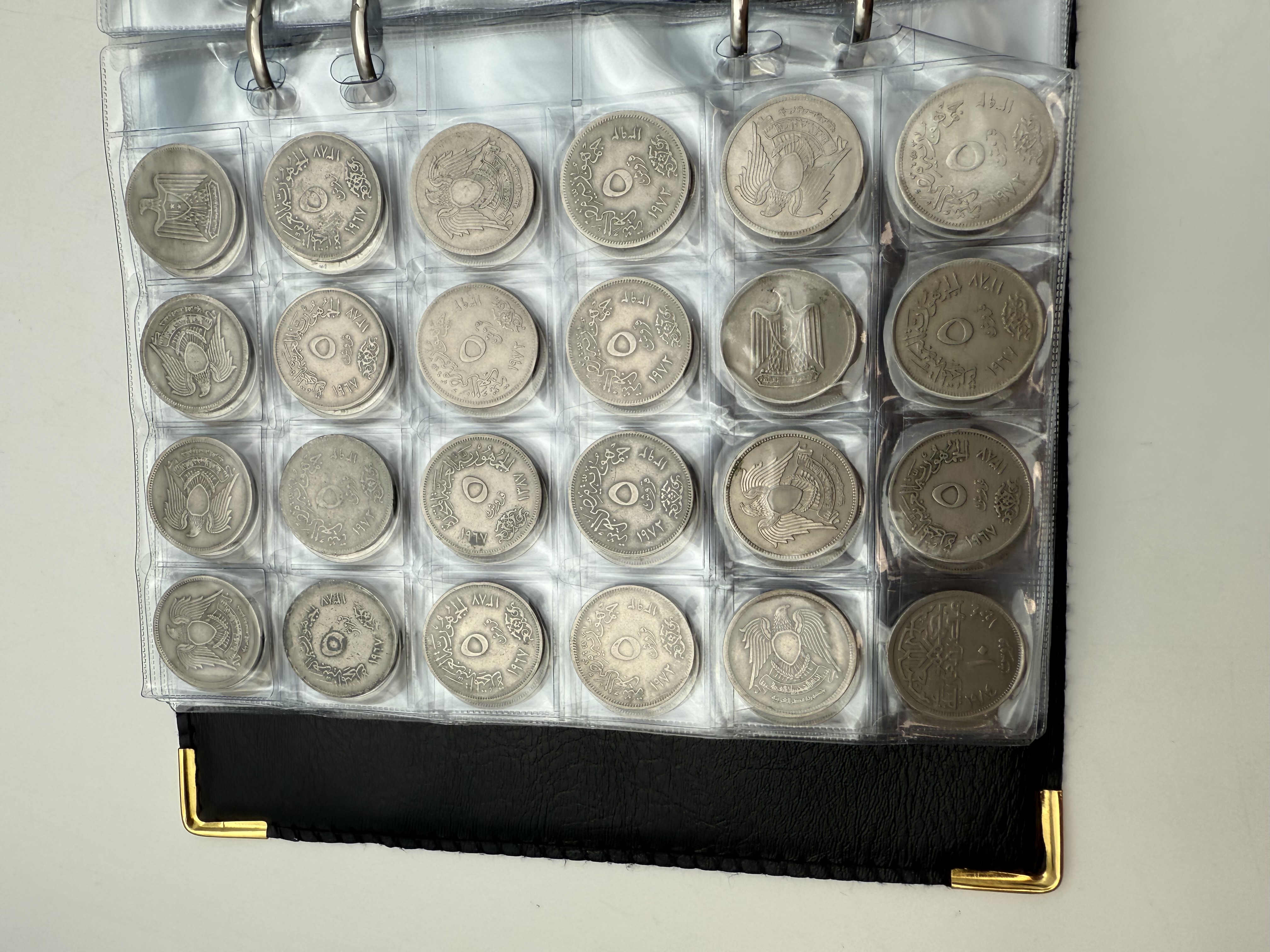 Egypt / Jordan - A collection of several hundred coins arranged in a special coin album, various conditions and years - 1 10