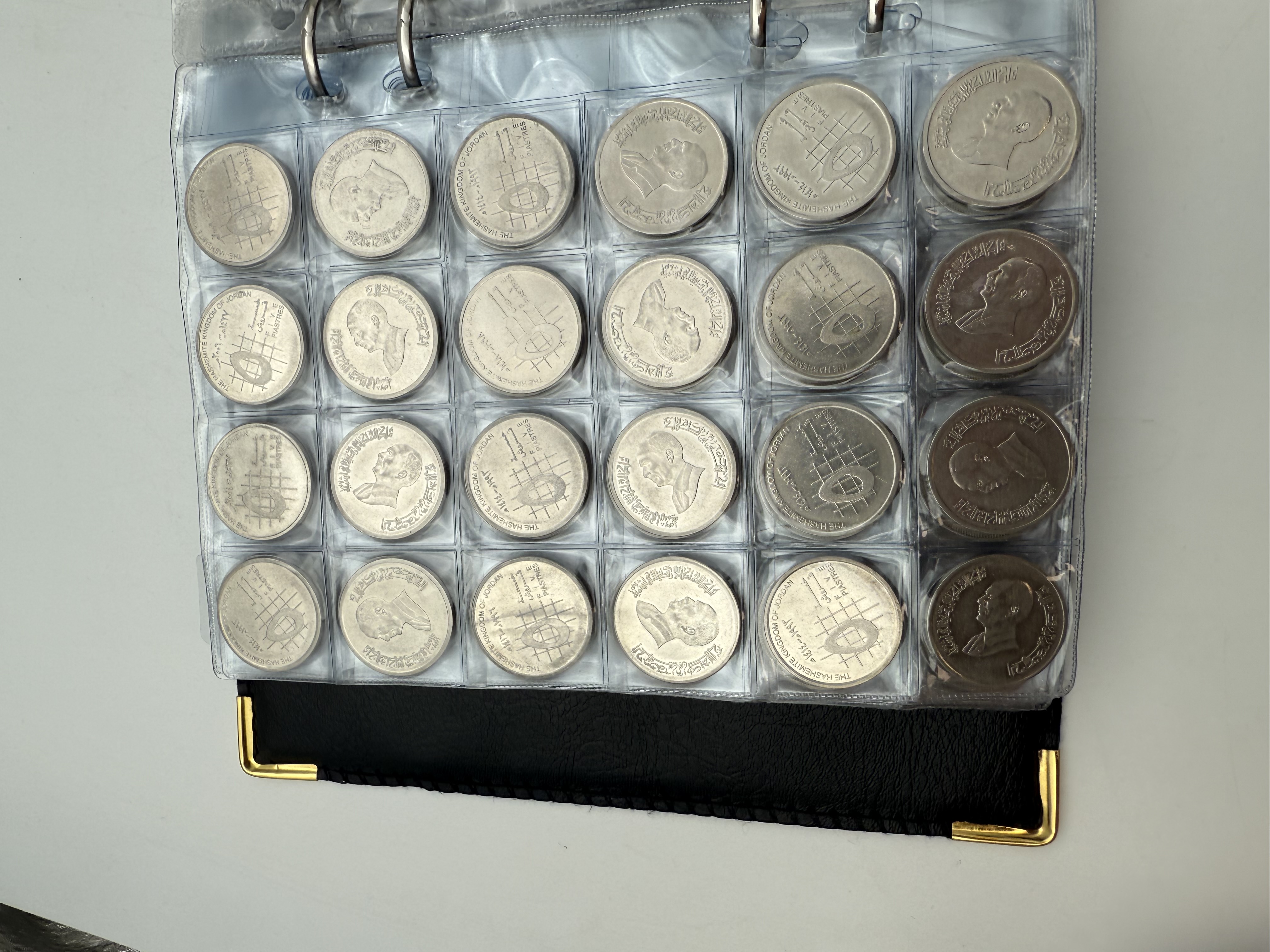 Egypt / Jordan - A collection of several hundred coins arranged in a special coin album, various conditions and years - 1 21