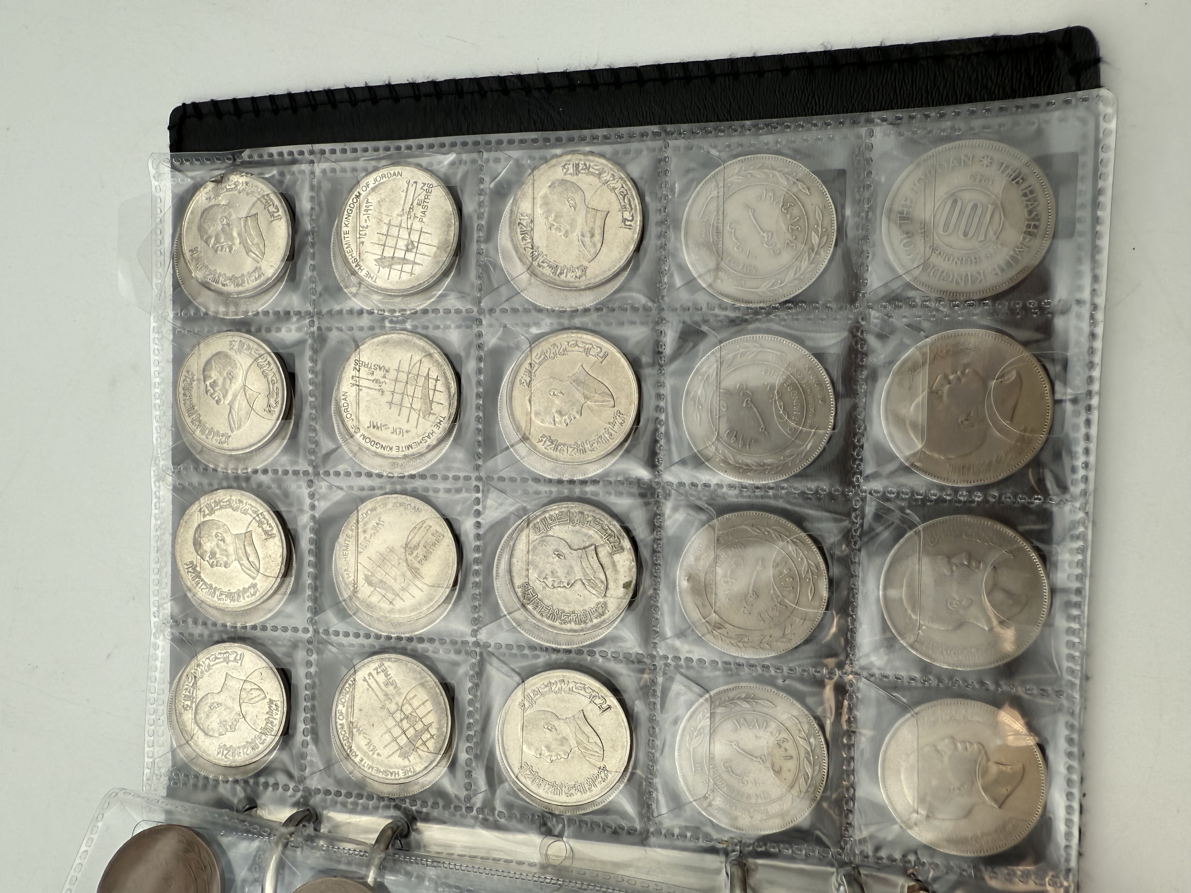 Egypt / Jordan - A collection of several hundred coins arranged in a special coin album, various conditions and years - 1 31