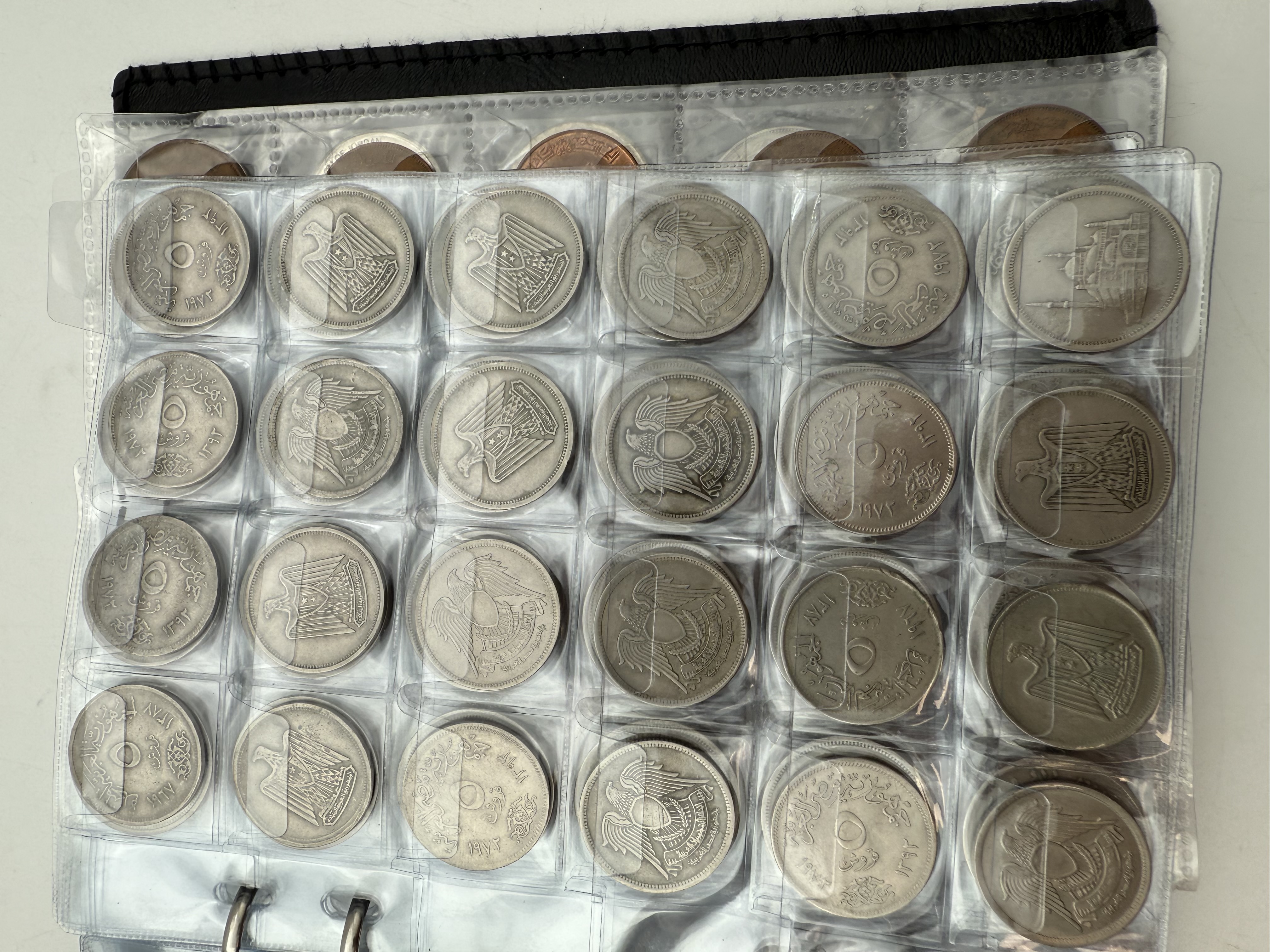 Egypt / Jordan - A collection of several hundred coins arranged in a special coin album, various conditions and years - 1 9
