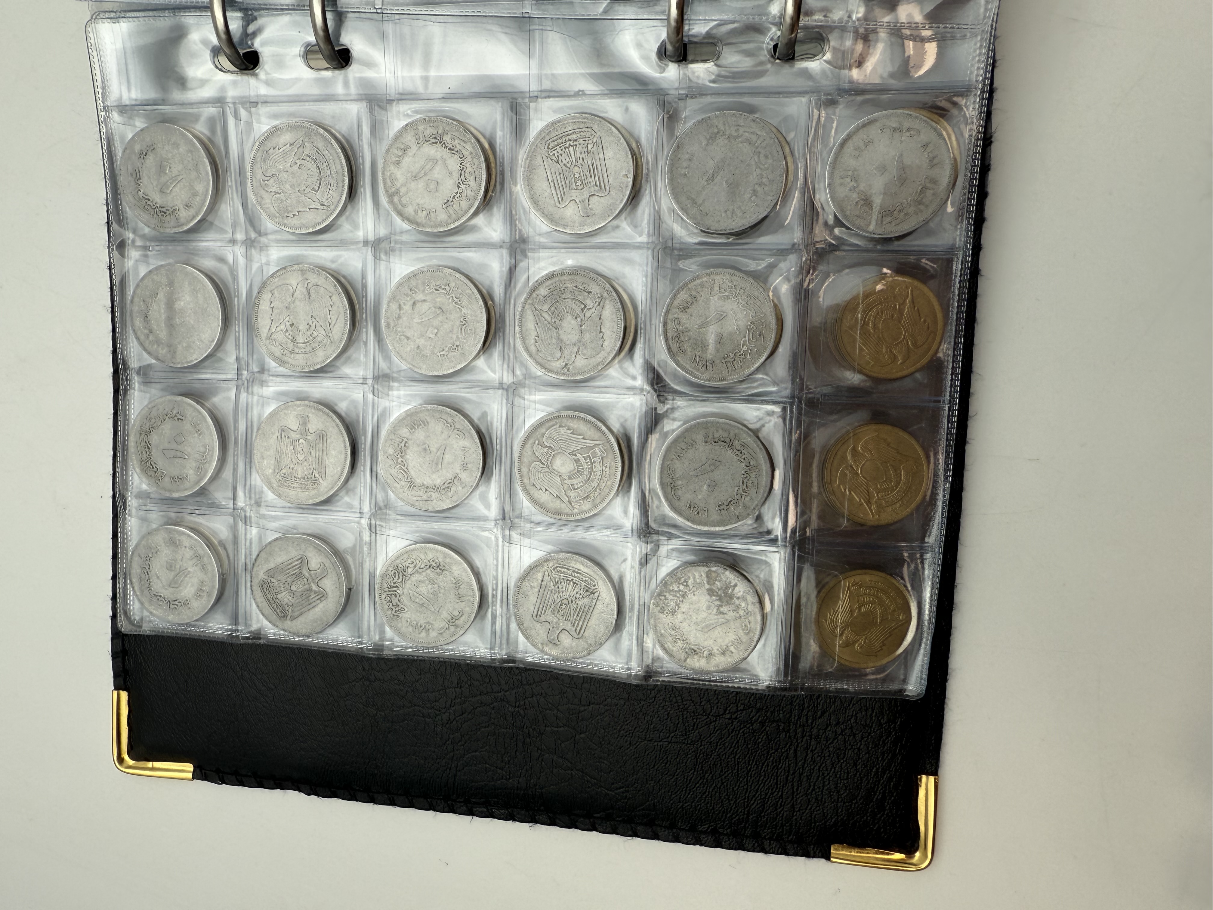 Egypt / Jordan - A collection of several hundred coins arranged in a special coin album, various conditions and years - 1 40