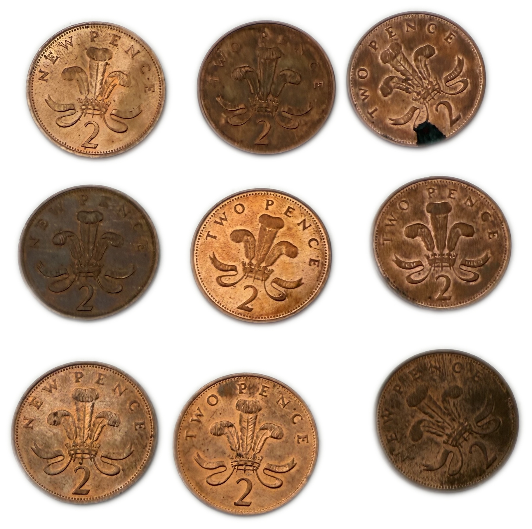England / Great Britain - Lot of 51 coins, 30 Coins of 2 Pence, different years and 21 coins of 1 Pound - 1 9