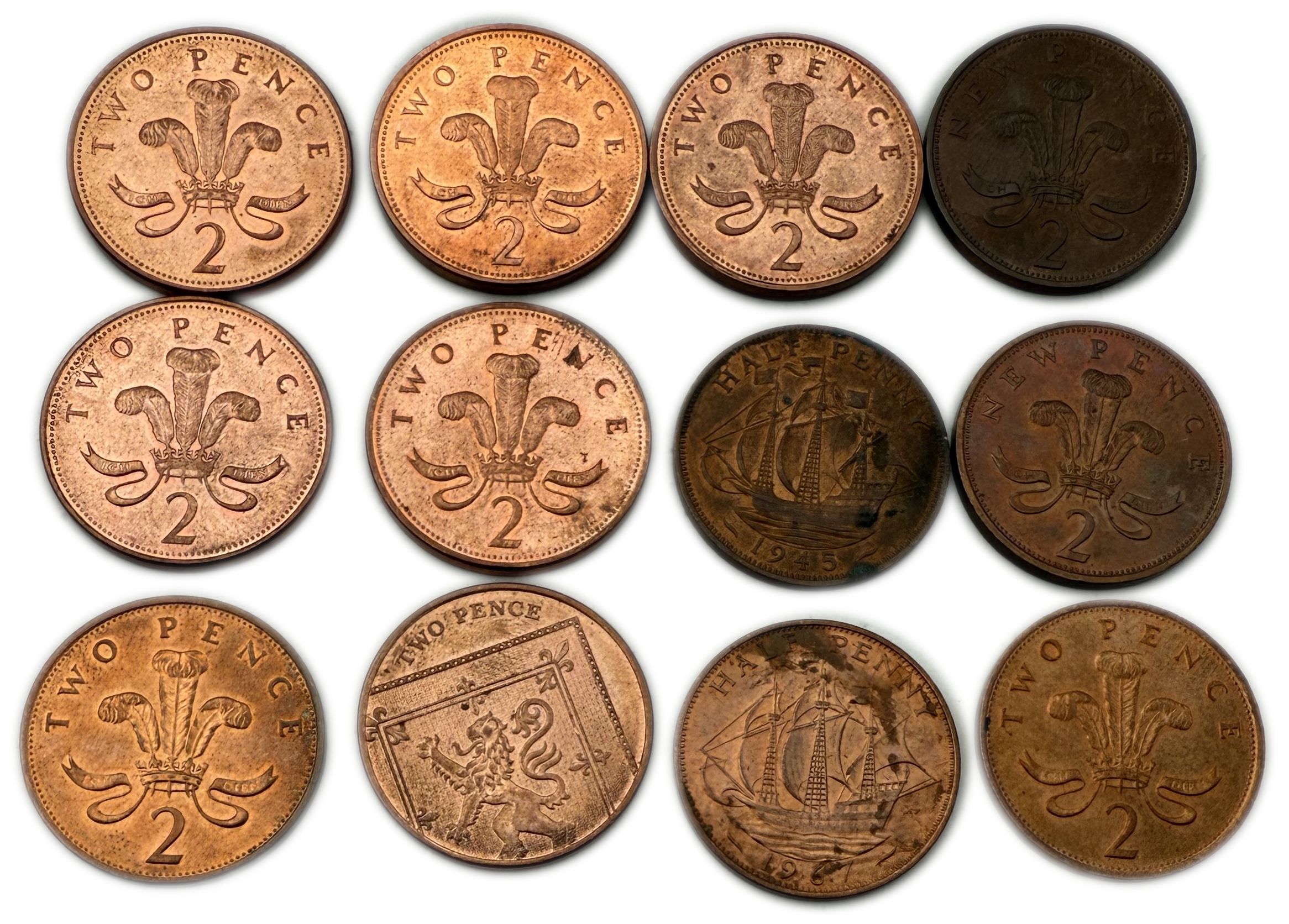 England / Great Britain - Lot of 51 coins, 30 Coins of 2 Pence, different years and 21 coins of 1 Pound - 1 4