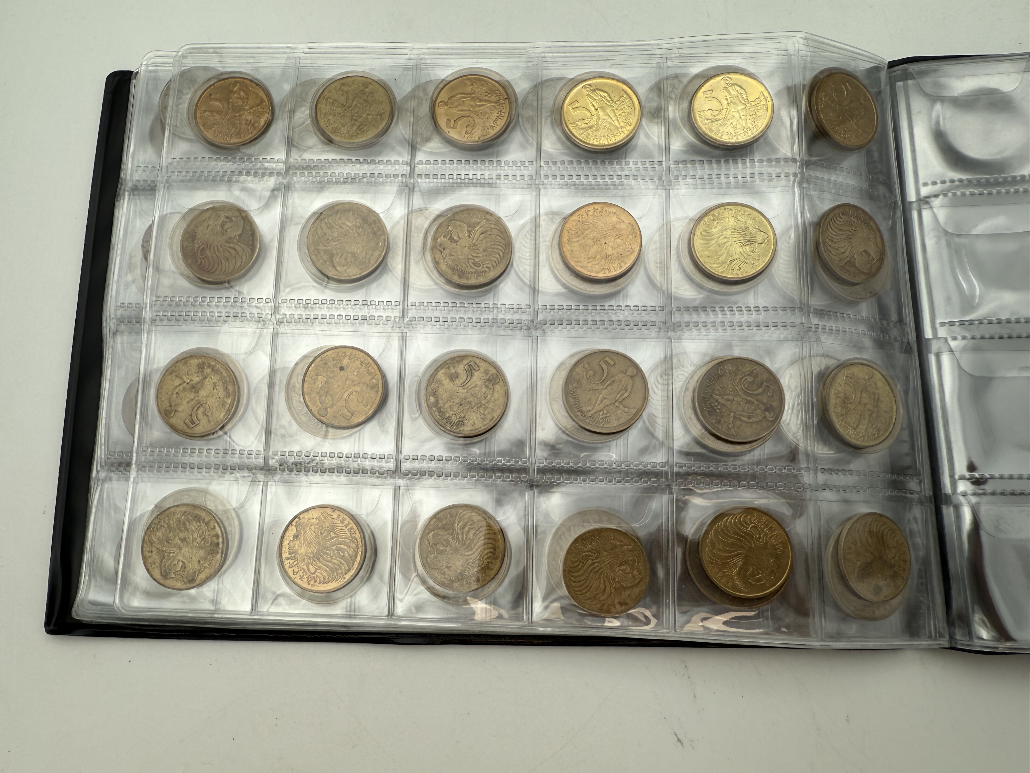 Ethiopia - A collection of several hundred coins arranged in a special coin album, various conditions and years - 1 6