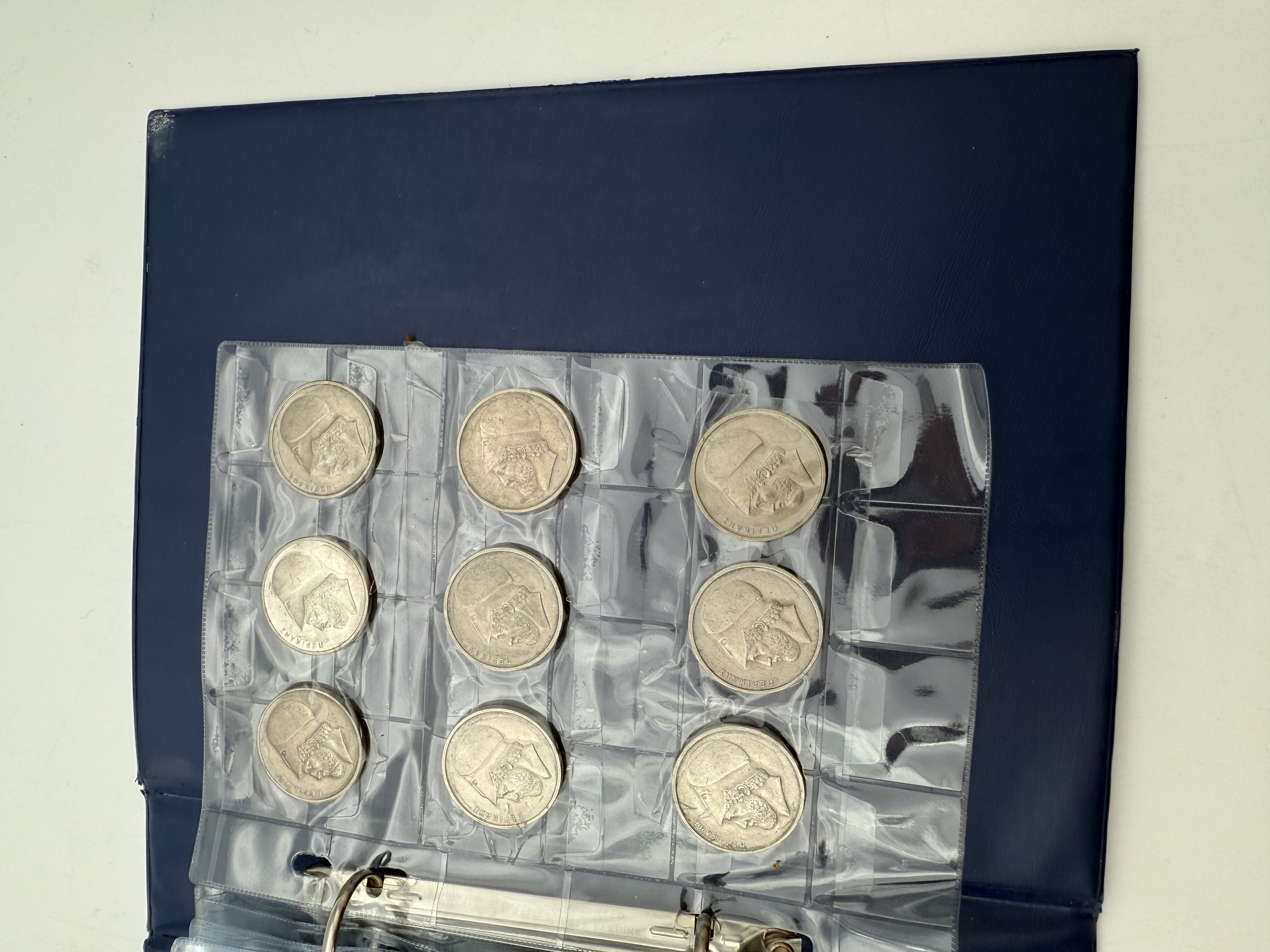 Greece - A collection of several hundred coins arranged in a special coin album, various conditions and years - 1 12