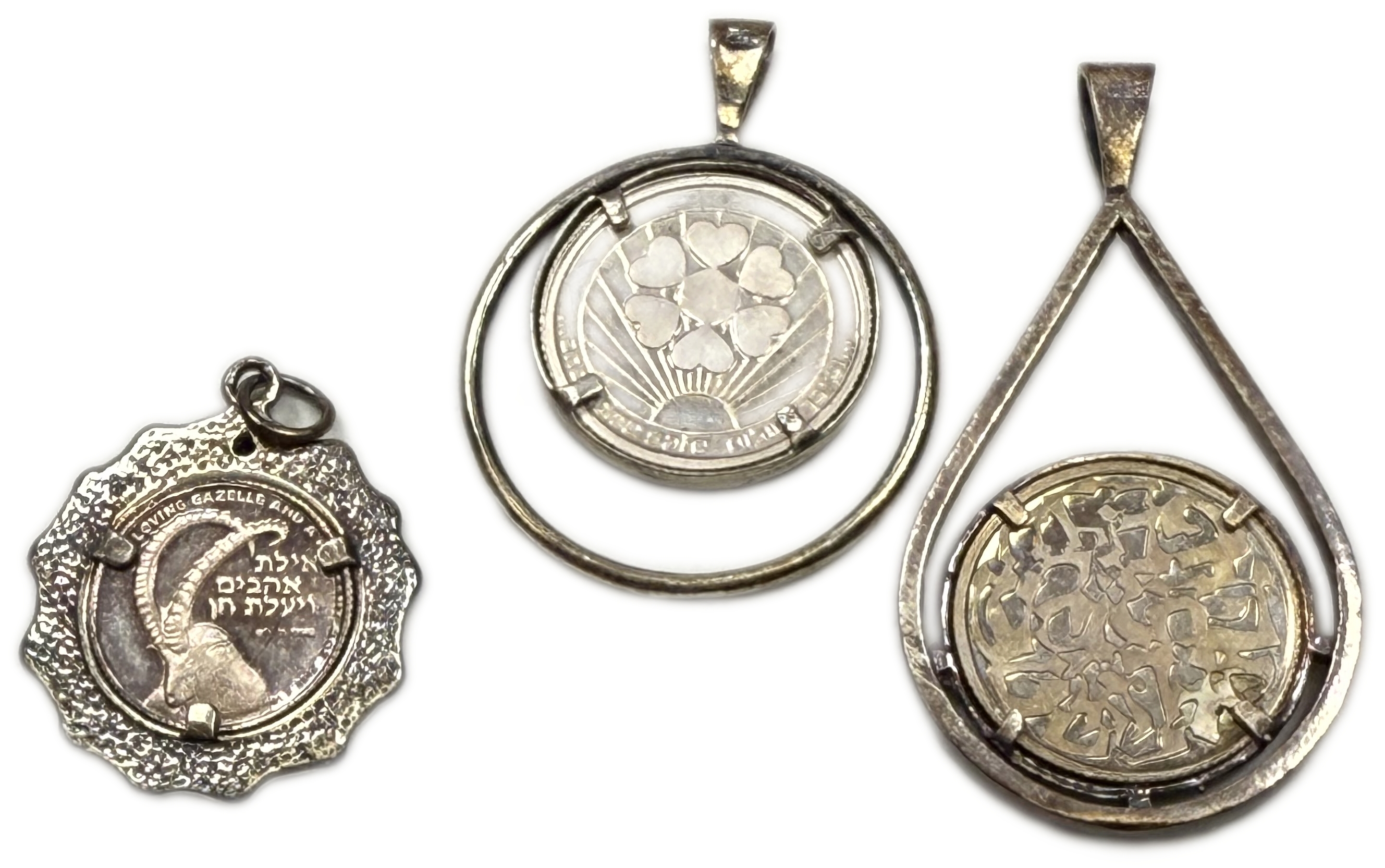 Israel - A collection of 3 silver pendants/pendants on various themes, "The People of Israel Live", "Your Departure ... - 1 1