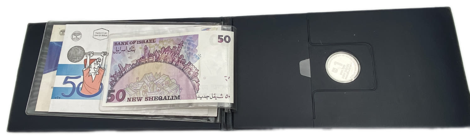 Israel - A folder containing a coin and banknote that were produced in honor of the jubilee celebrations for the ... - 1 1