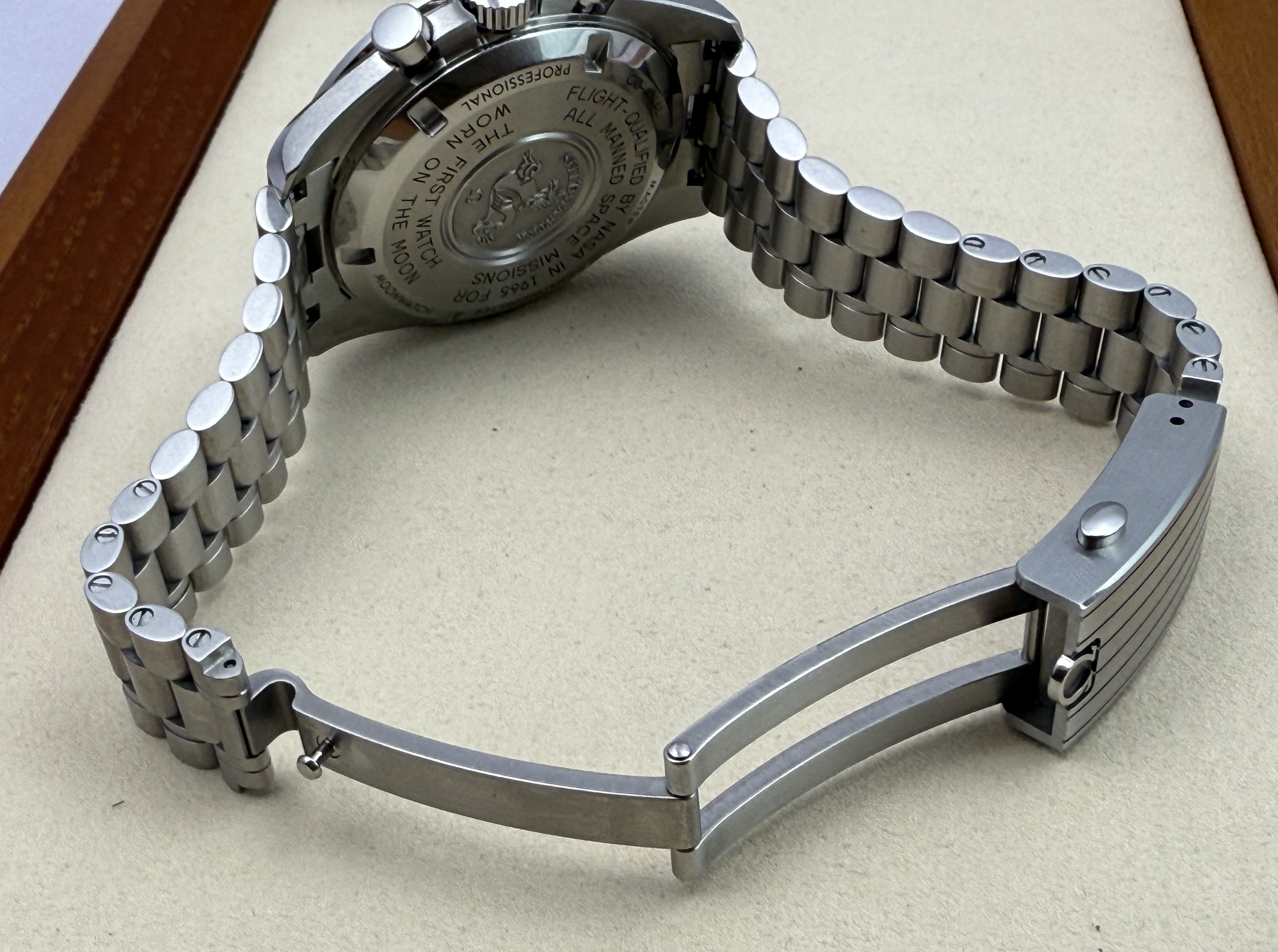Omega Speedmaster Moonwatch Professional – Full Set 310.30.42.50.01.001 - 1 9