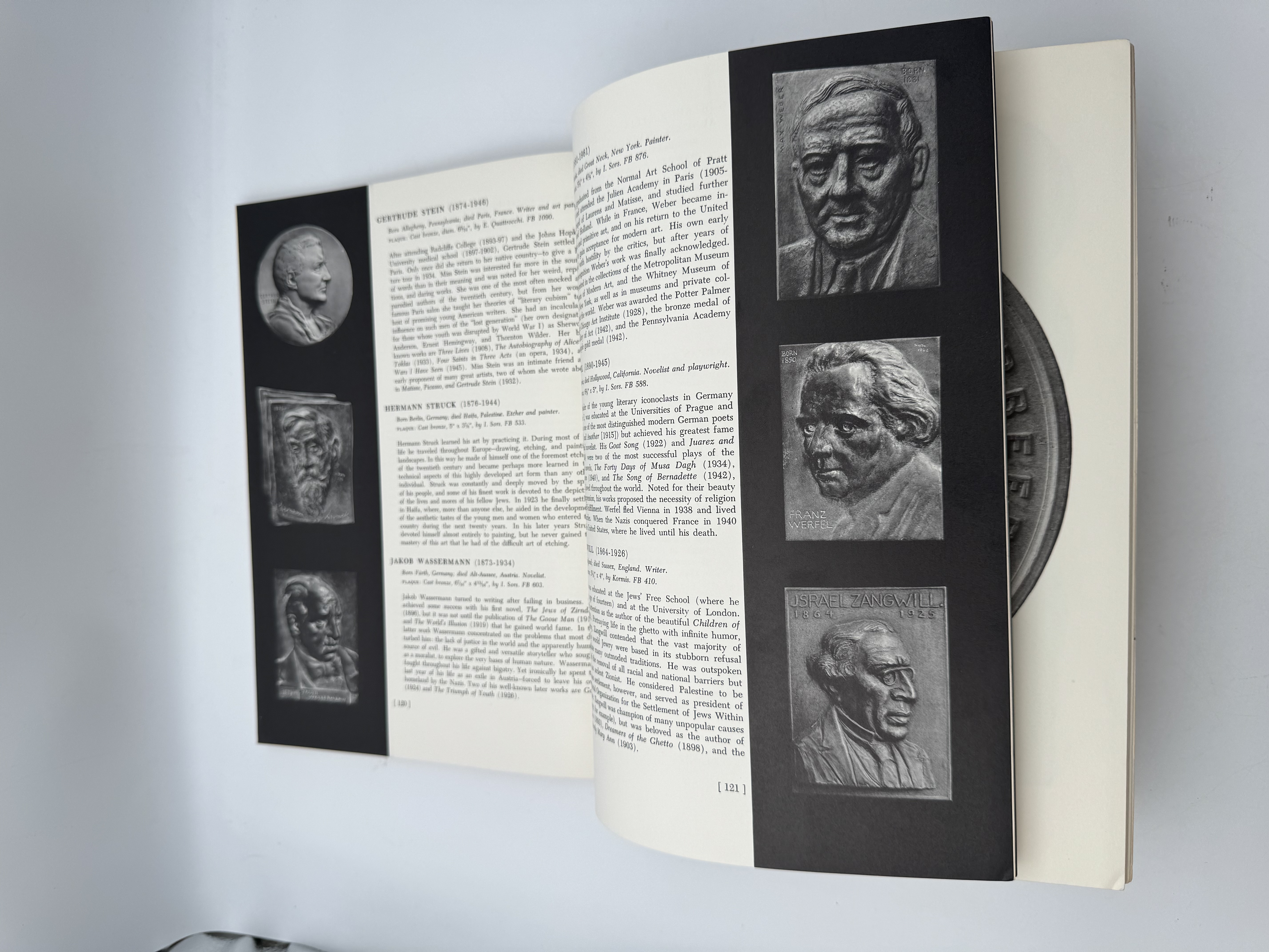 Catalogs / numismatic literature - Great Jewish Portraits in Metal, Selected Plaques and Medals from the Samuel ... - 1 3