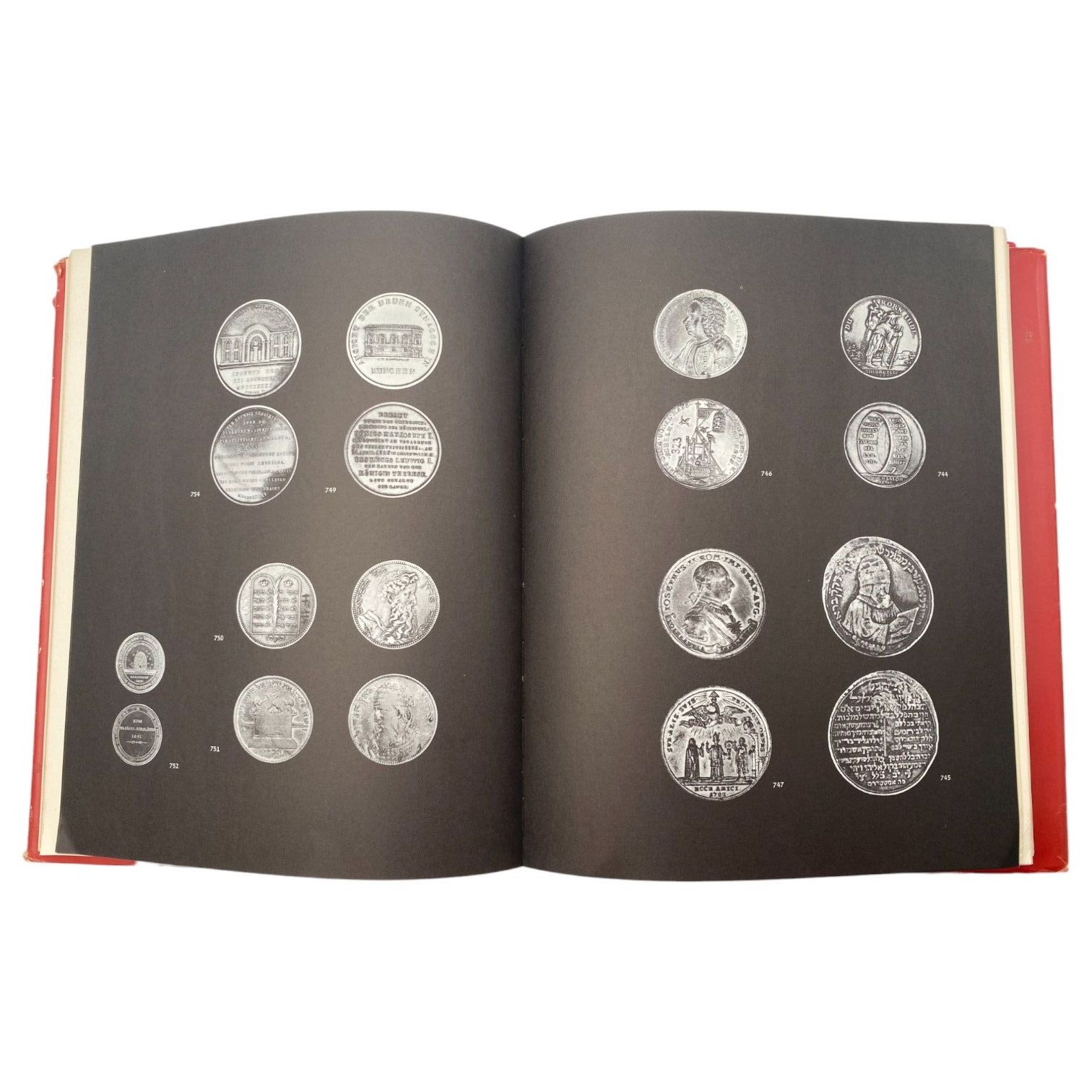 Catalogs / Numismatic Literature - Catalog of the Feuchtwanger Collection - Jewish Tradition and Art, by Yeshayahu ... - 1 2