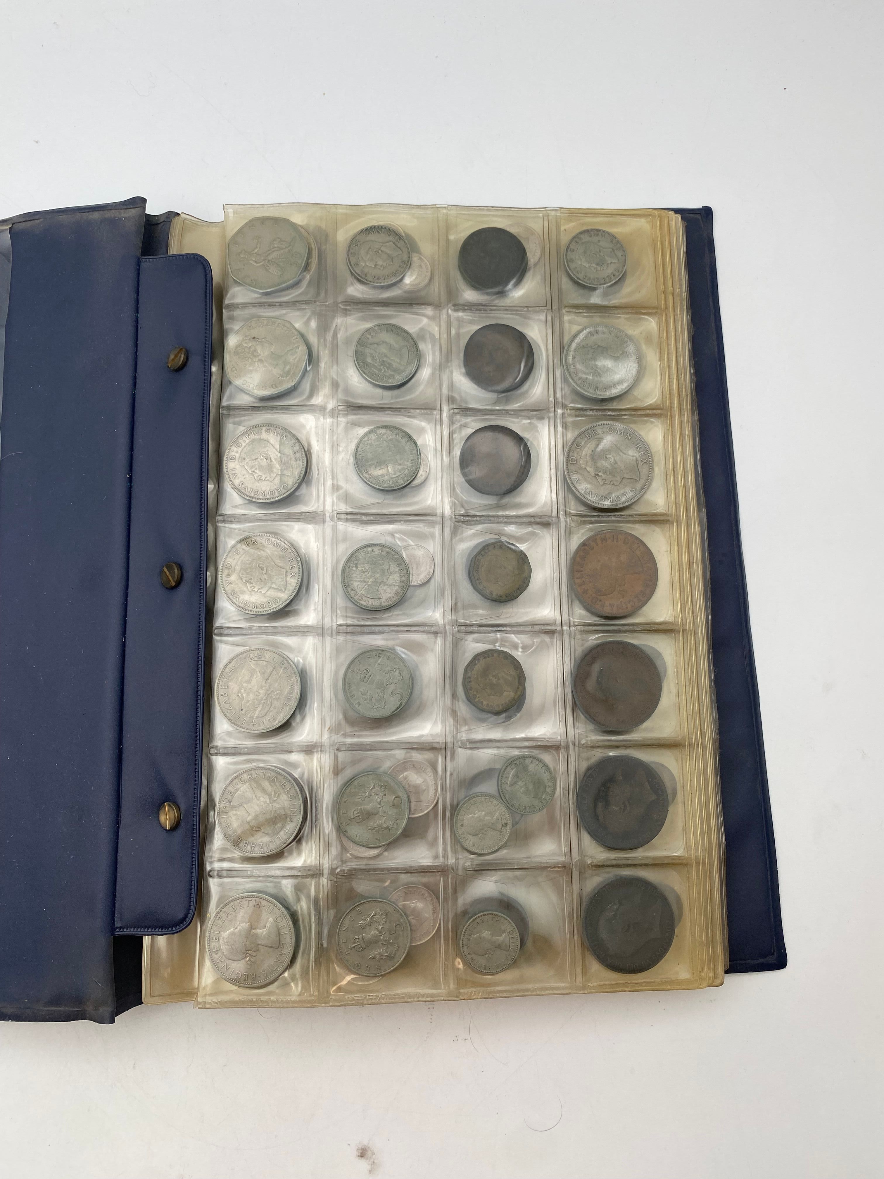 World - World Coin Album, contains a very large amount of coins, some of which are made of silver - 1 4