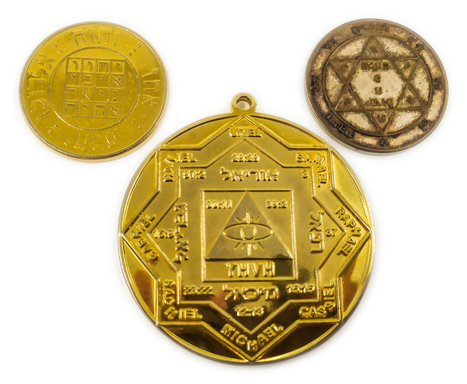 Judaica / Zionism - Lot of three kabalistic medals
Seems as these are modern items, the thing that ... - 1 0