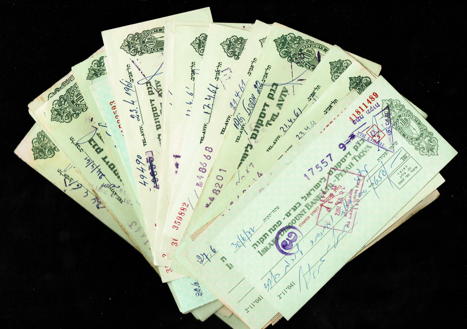 Payment method - Israel - a very large collection of checks - Mercantile Bank, Discount Bank - 1 6