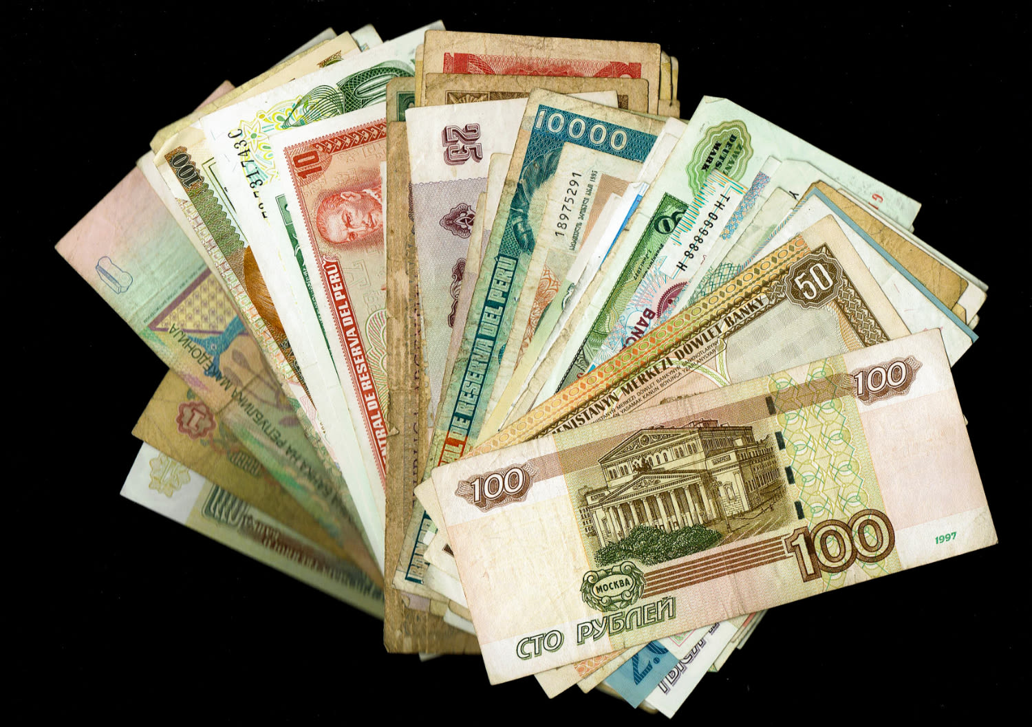 World - a large collection of world banknotes - there are quite a few photos, we recommend going through them all ... - 1 11
