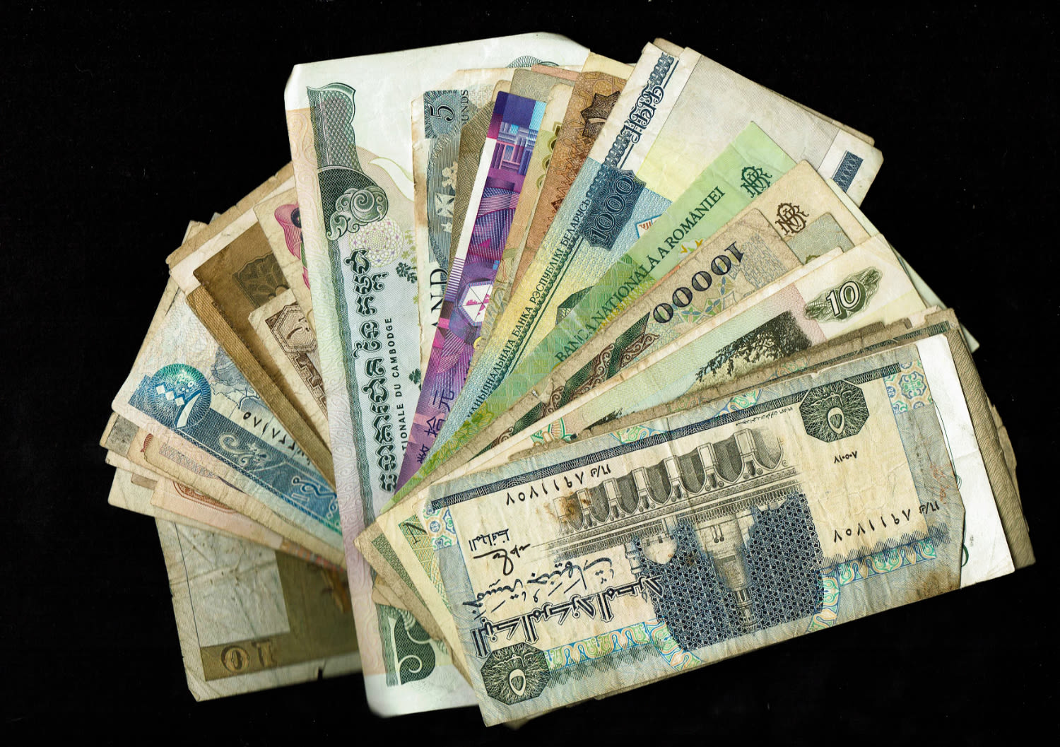 World - a large collection of world banknotes - there are quite a few photos, we recommend going through them all ... - 1 27