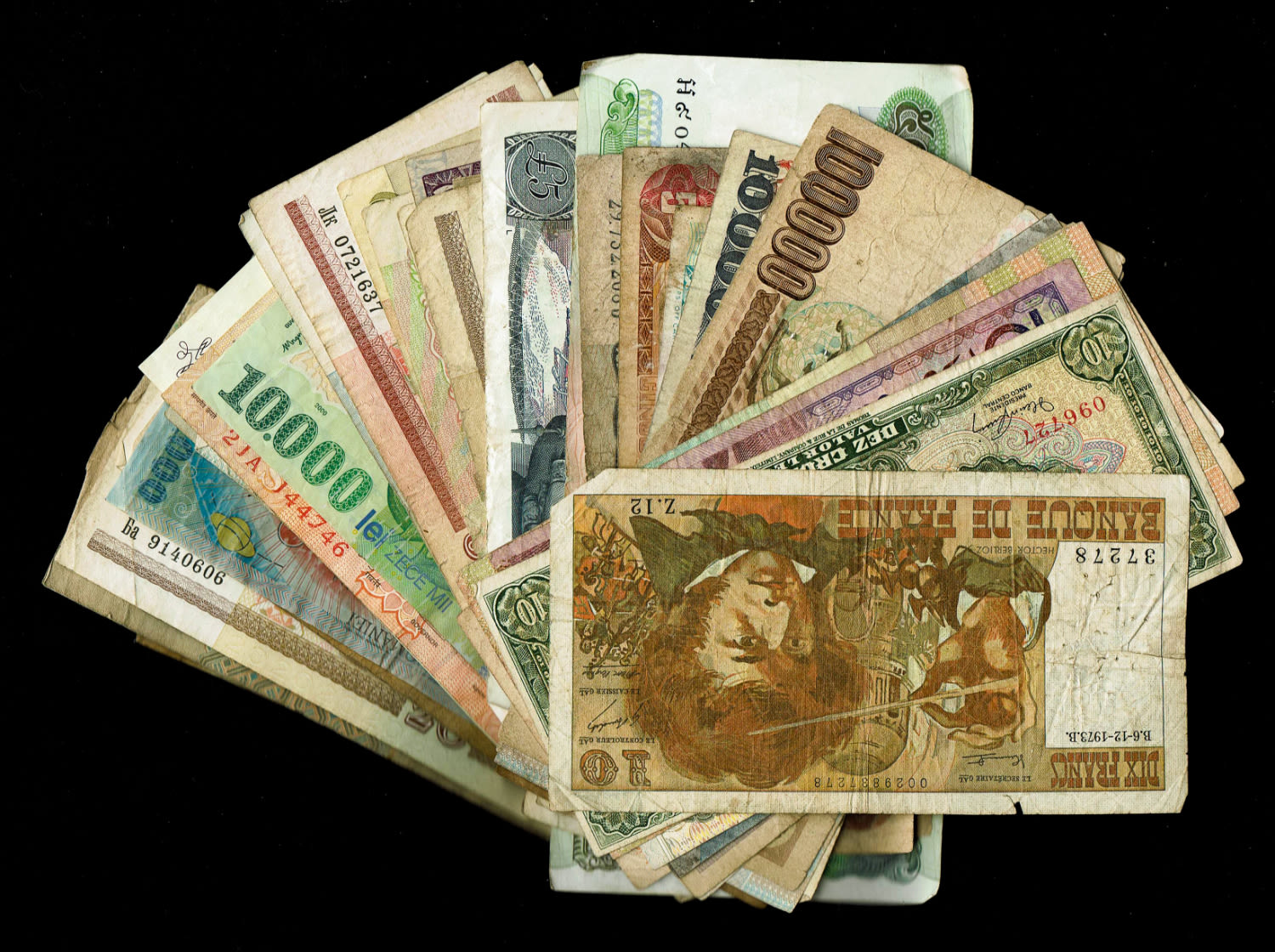 World - a large collection of world banknotes - there are quite a few photos, we recommend going through them all ... - 1 1
