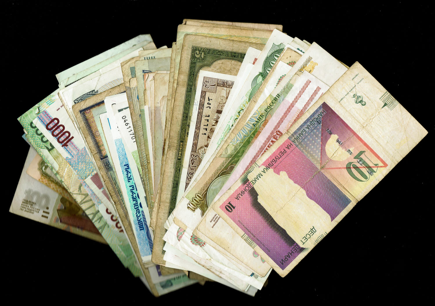 World - a large collection of world banknotes - there are quite a few photos, we recommend going through them all ... - 1 0