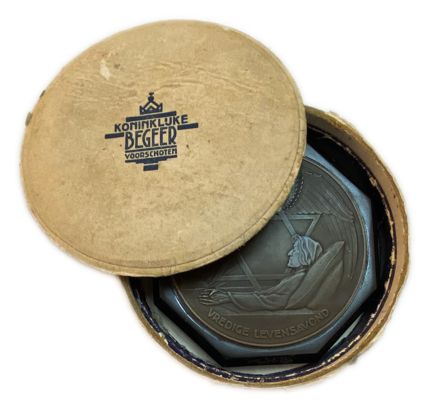 Judaica / Zionism - Medal of a Jewish Nursing Home - Netherlands - 1938
Used as a paperweight, only ... - 1 3