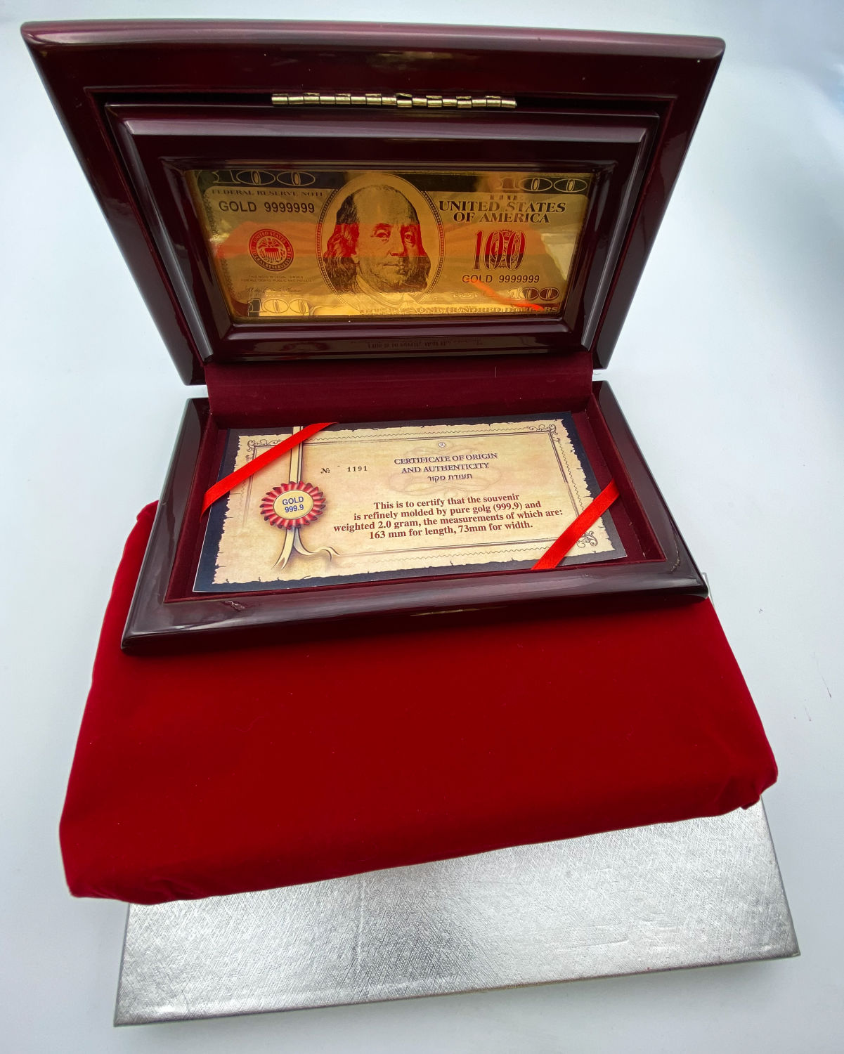 Israel / USA - $ 100 replica note, made of gold in a fancy box - 999 gold, 2 grams - 1 0