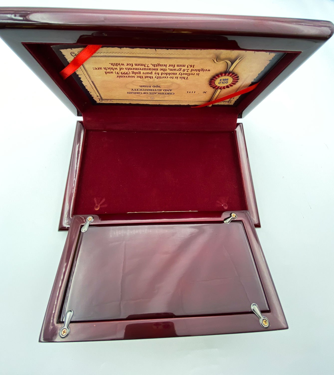 Israel / USA - $ 100 replica note, made of gold in a fancy box - 999 gold, 2 grams - 1 2