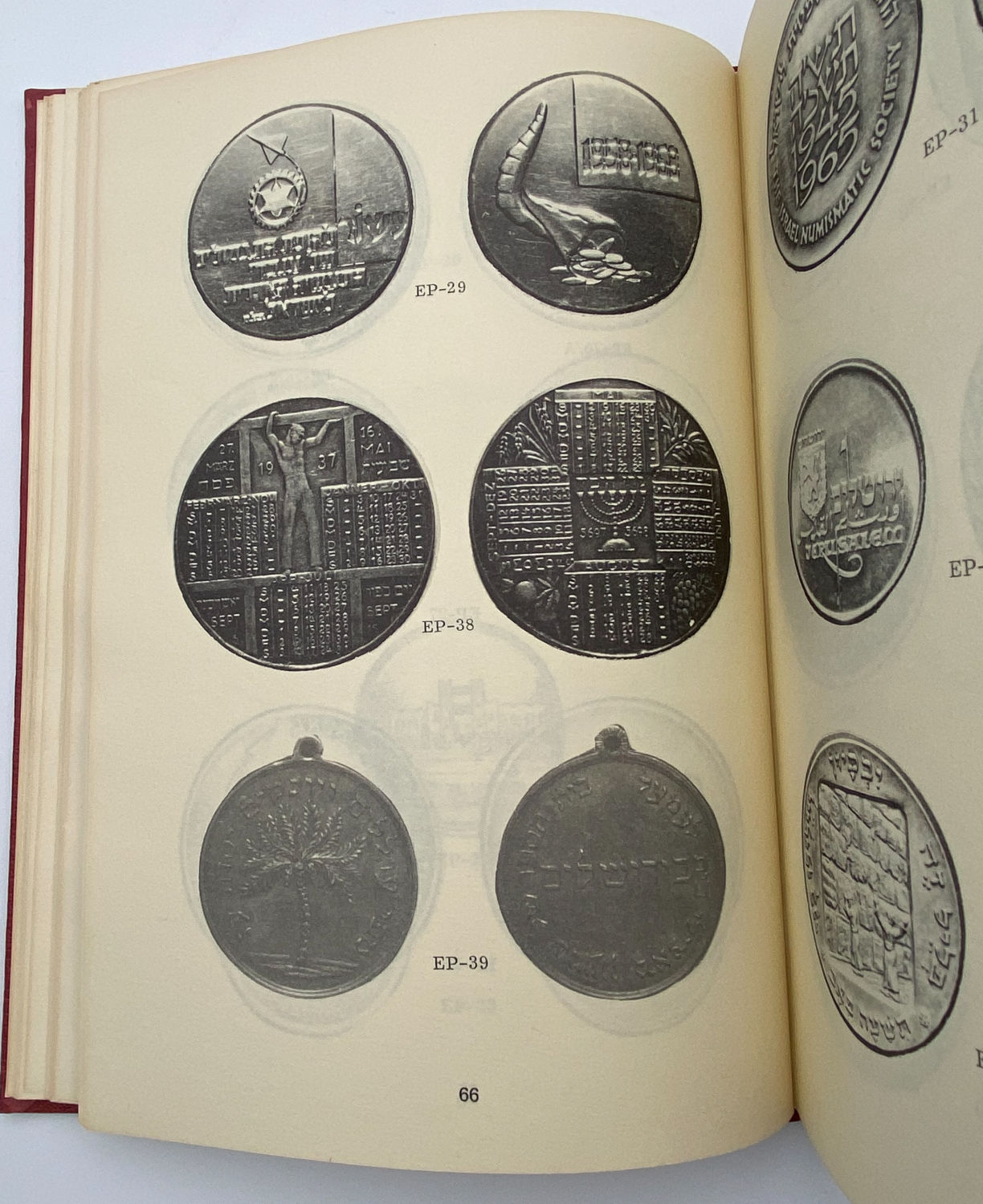 Numismatics Literature - Judaic Tokens and Medals - Sylvia Haffner - English
Medals, tokens ... - 1 4
