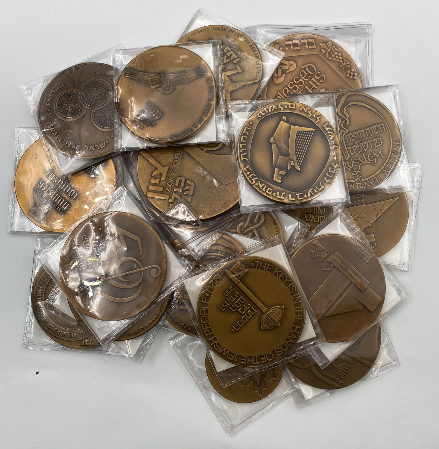 Israel - Lot of 20 medals from the Government Coin and medals Company in various subjects - Different years. ...