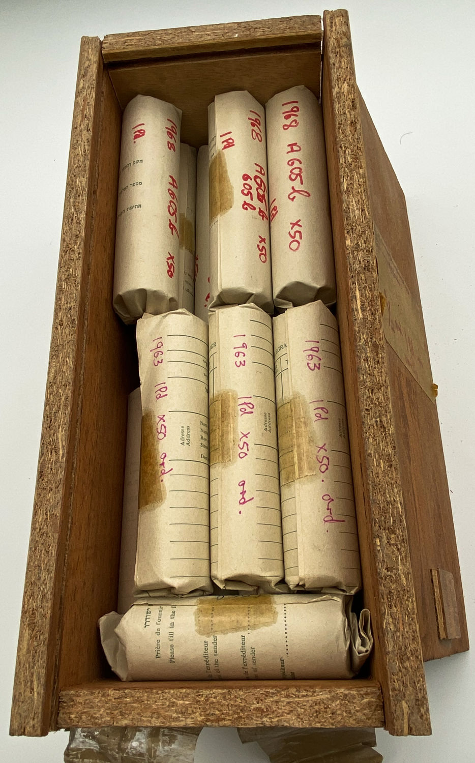 Israel - 12 kilos of coins Israel - Diffrent years, A random check of several rollers showed that the coins were ... - 1 0
