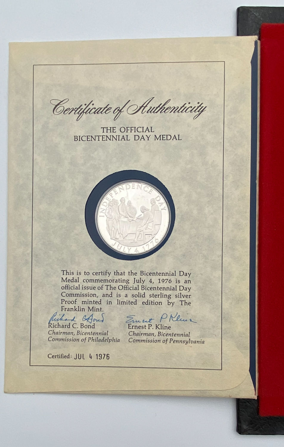 USA - Silver medal given in a fancy case in honor of the second century anniversary of the United States ... - 1 1