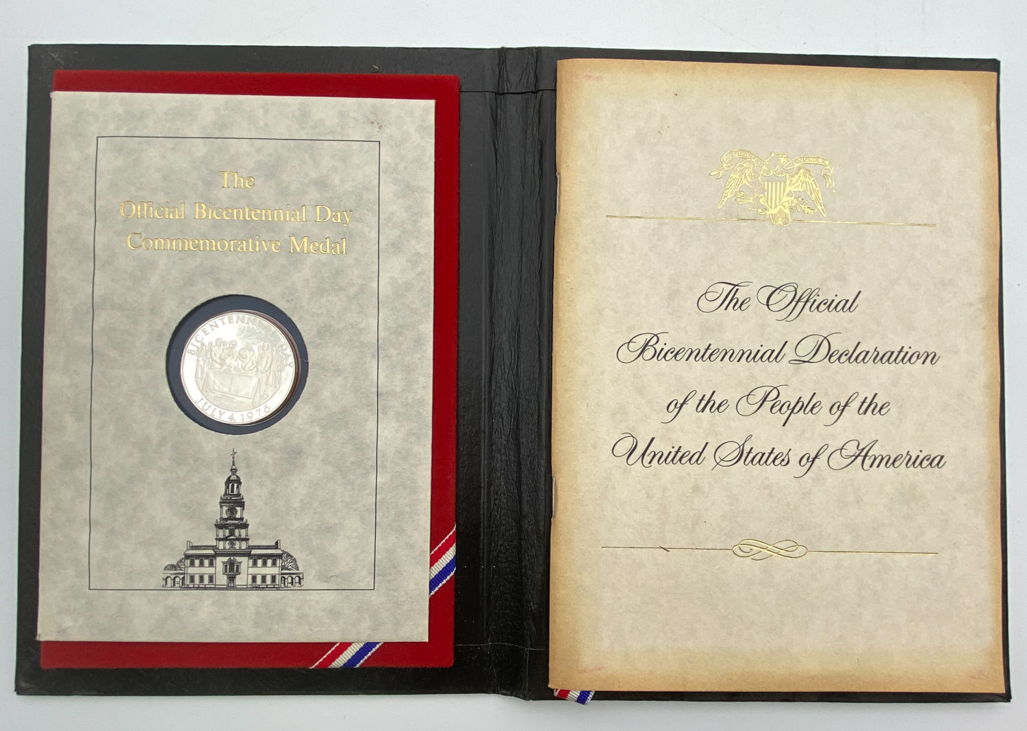 USA - Silver medal given in a fancy case in honor of the second century anniversary of the United States ... - 1 0