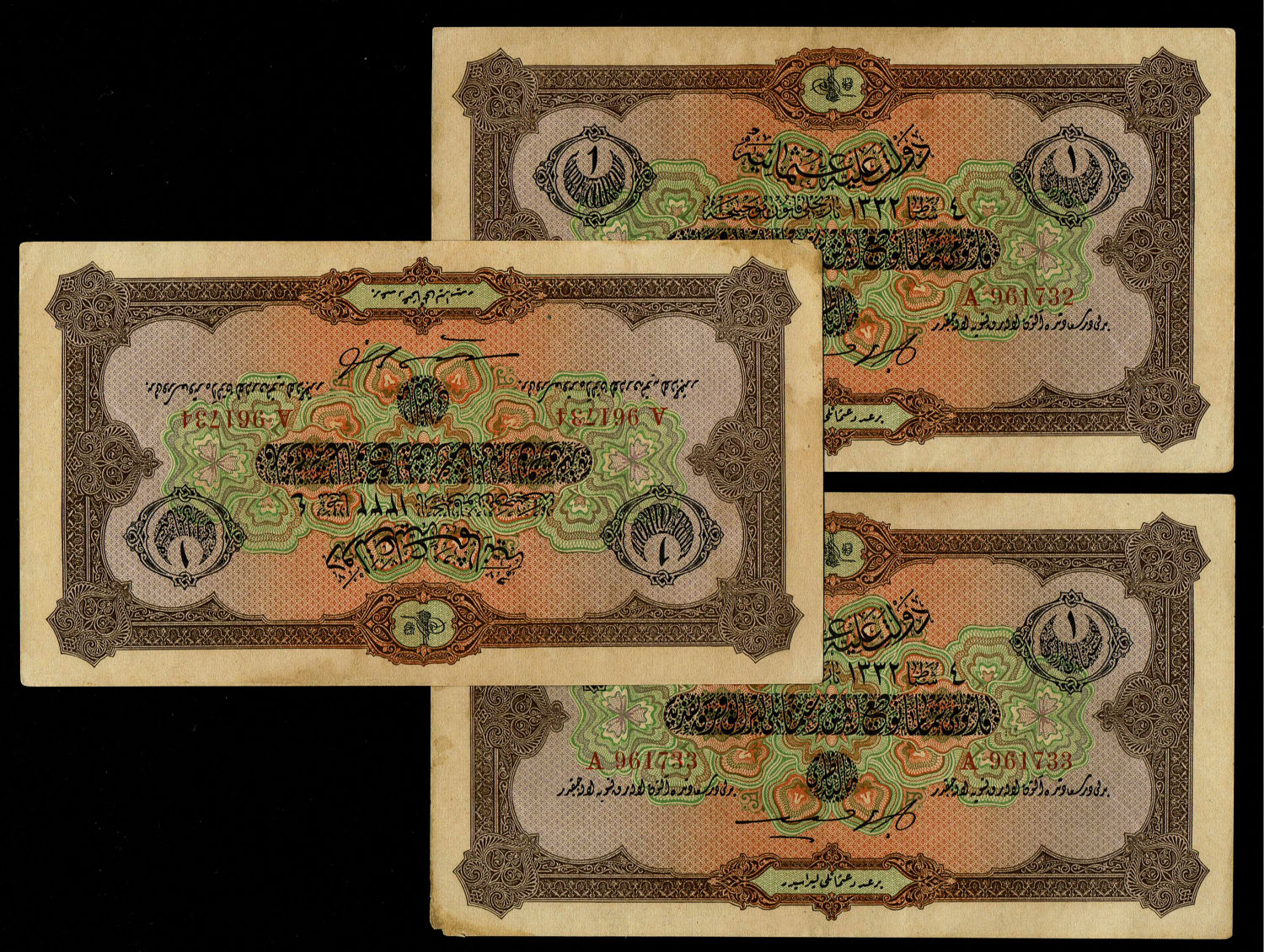 Turkey / Ottoman Empire - 3 Banknotes of 1 Livre (Pound) 1917 (AH 1332) - VF
Ottoman banknotes were ... - 1 0