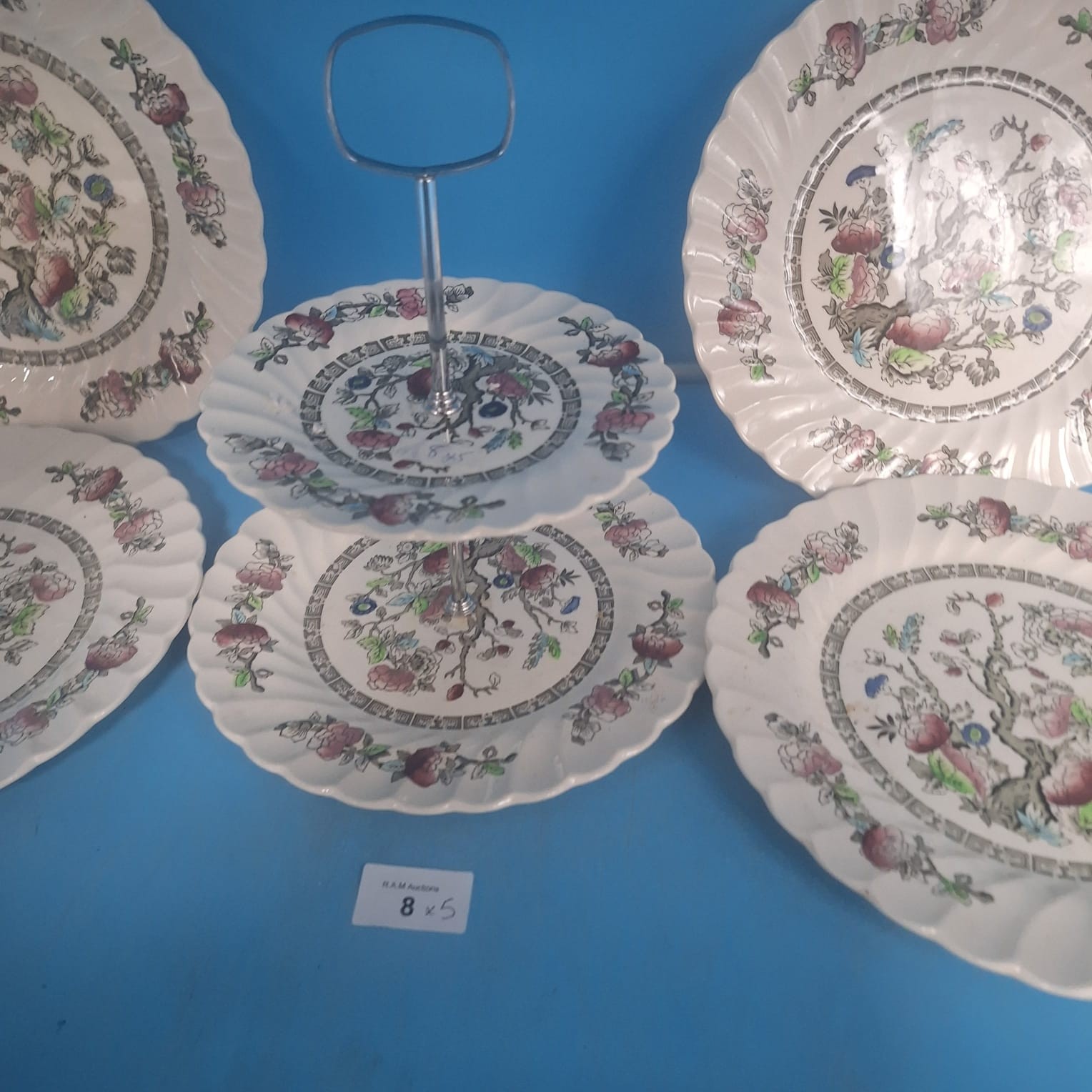 4 Indian Tree Plates and a Cake Stand - 1 2