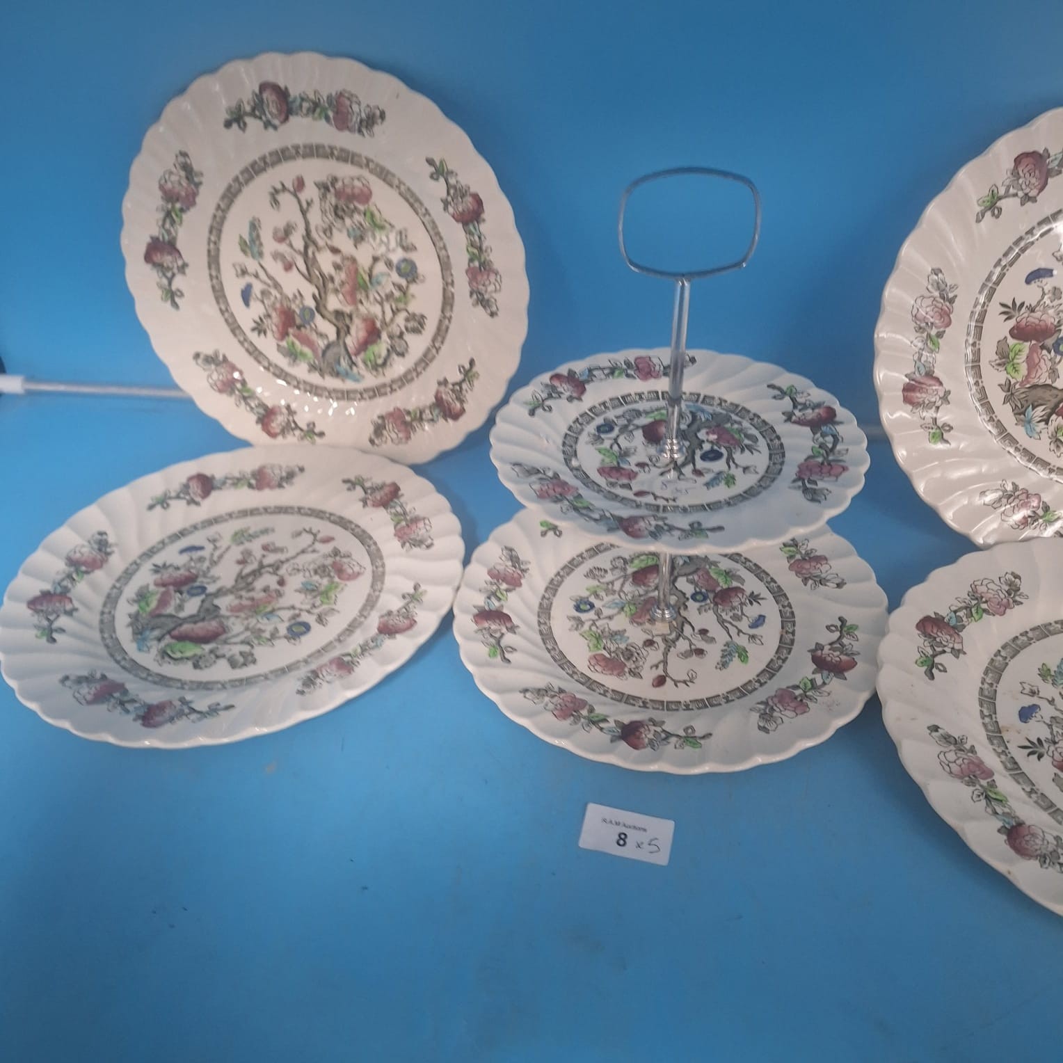 4 Indian Tree Plates and a Cake Stand - 1 1