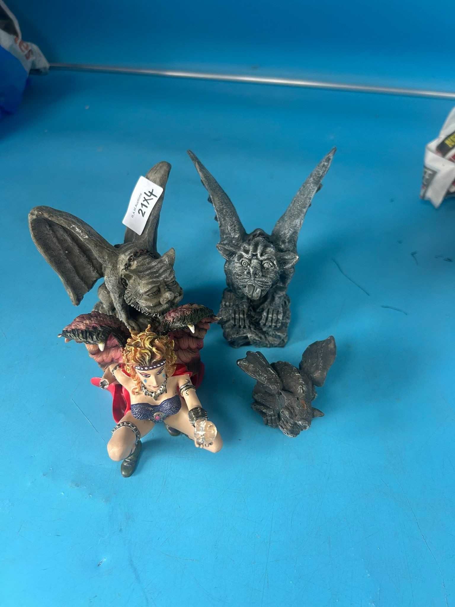 Mythical Creatures x3 and a Mythical Candle Holder - 1 0