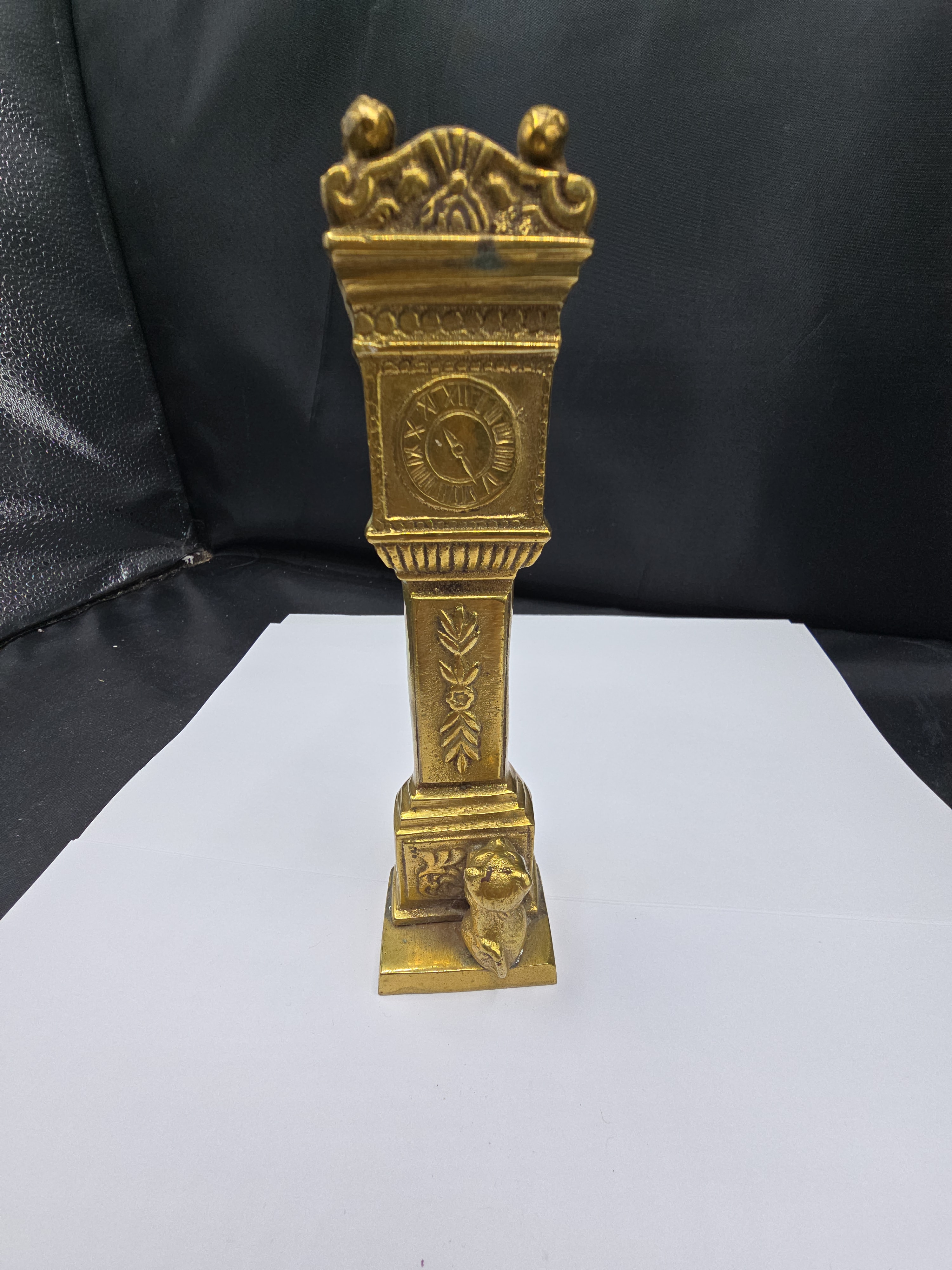A Vintage Brass Ornamental Grandfather Clock Figurine with Cats - 1 0