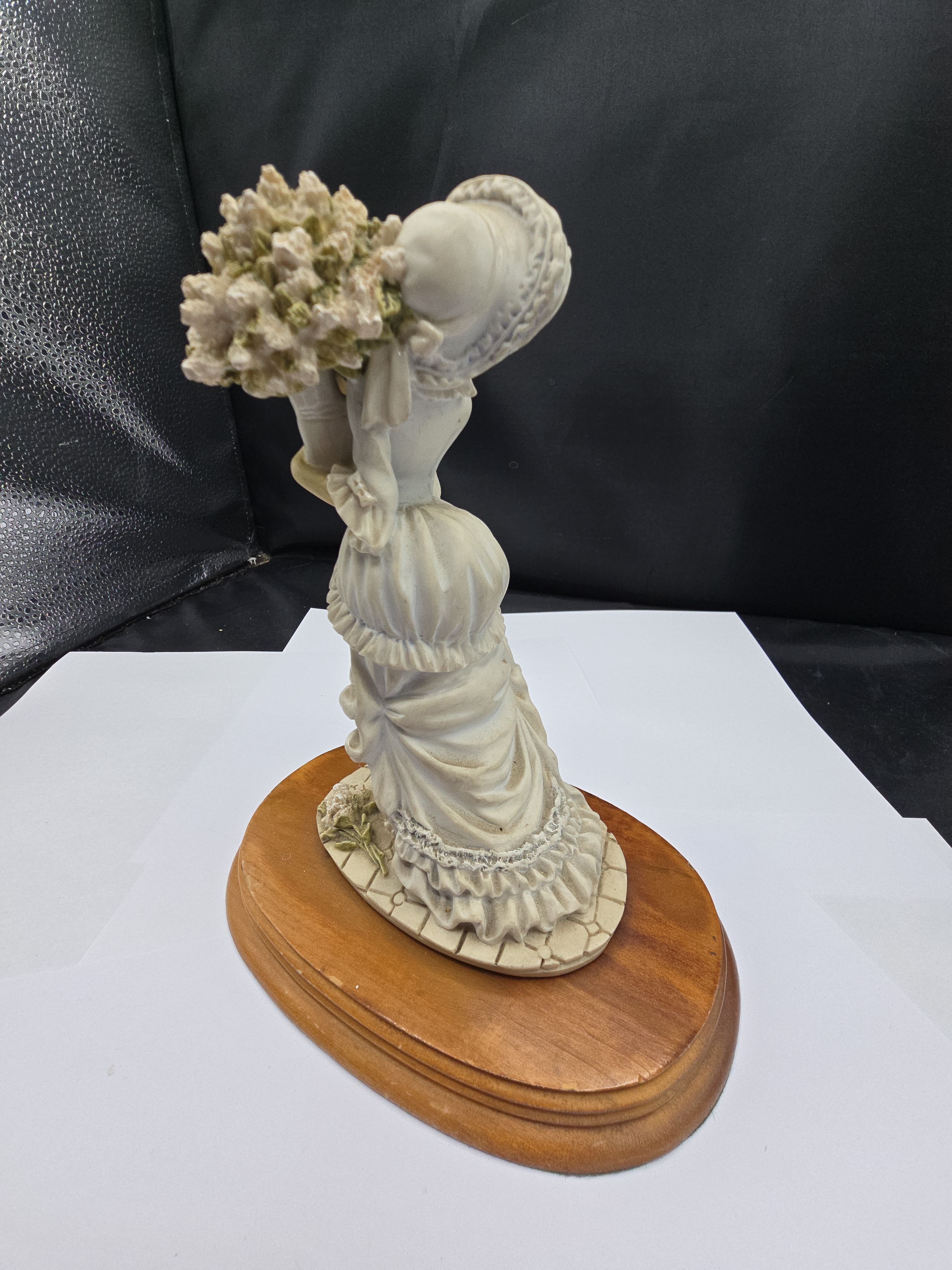The Leonardo Collection 'Charlotte' Figurine, ©1991 - 1 2