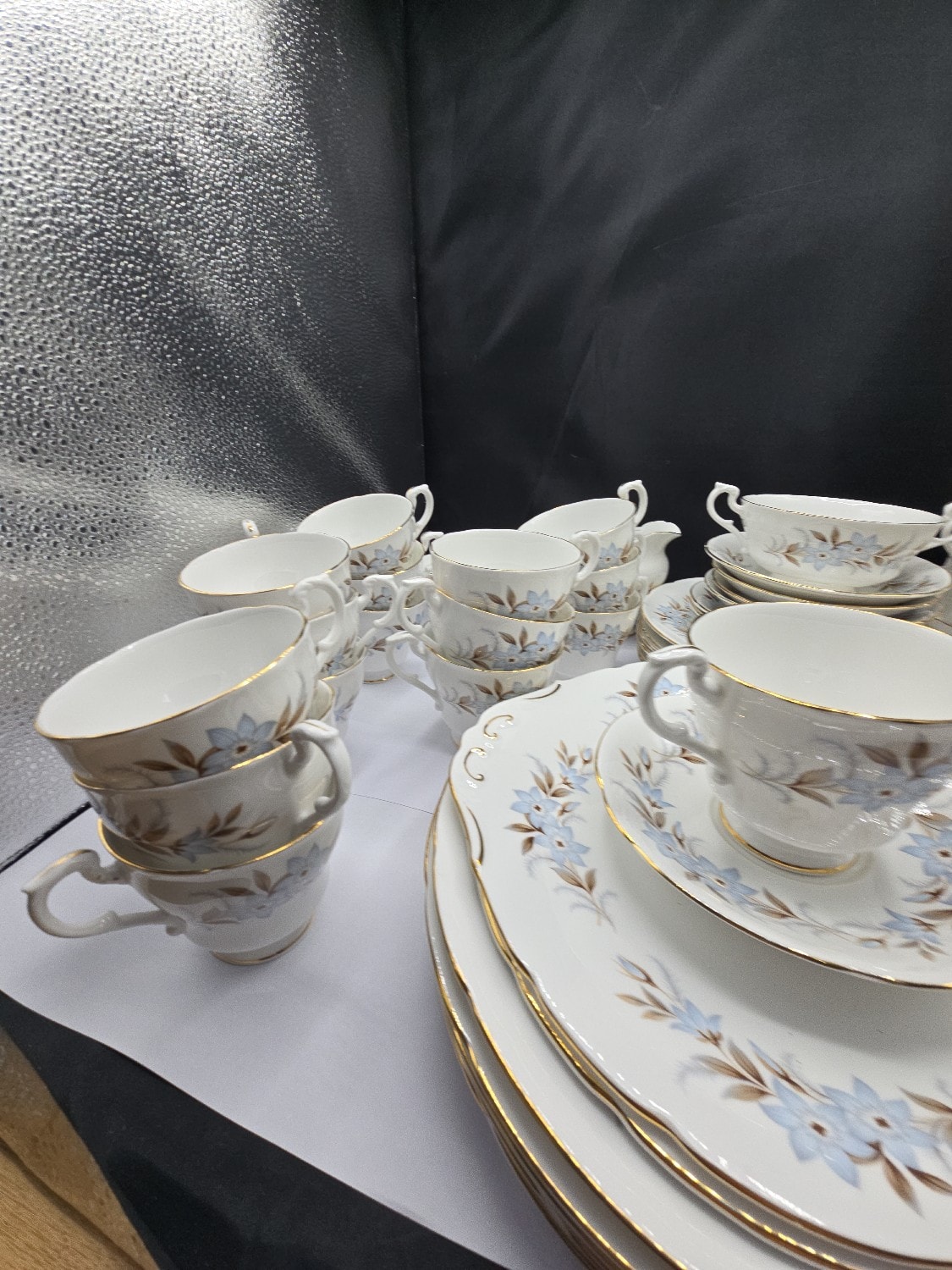 A Large Ceramic Royal Standard Dinnerware and Tea Ware Set, with Blue Floral Decoration and Gilt Trim - 1 3