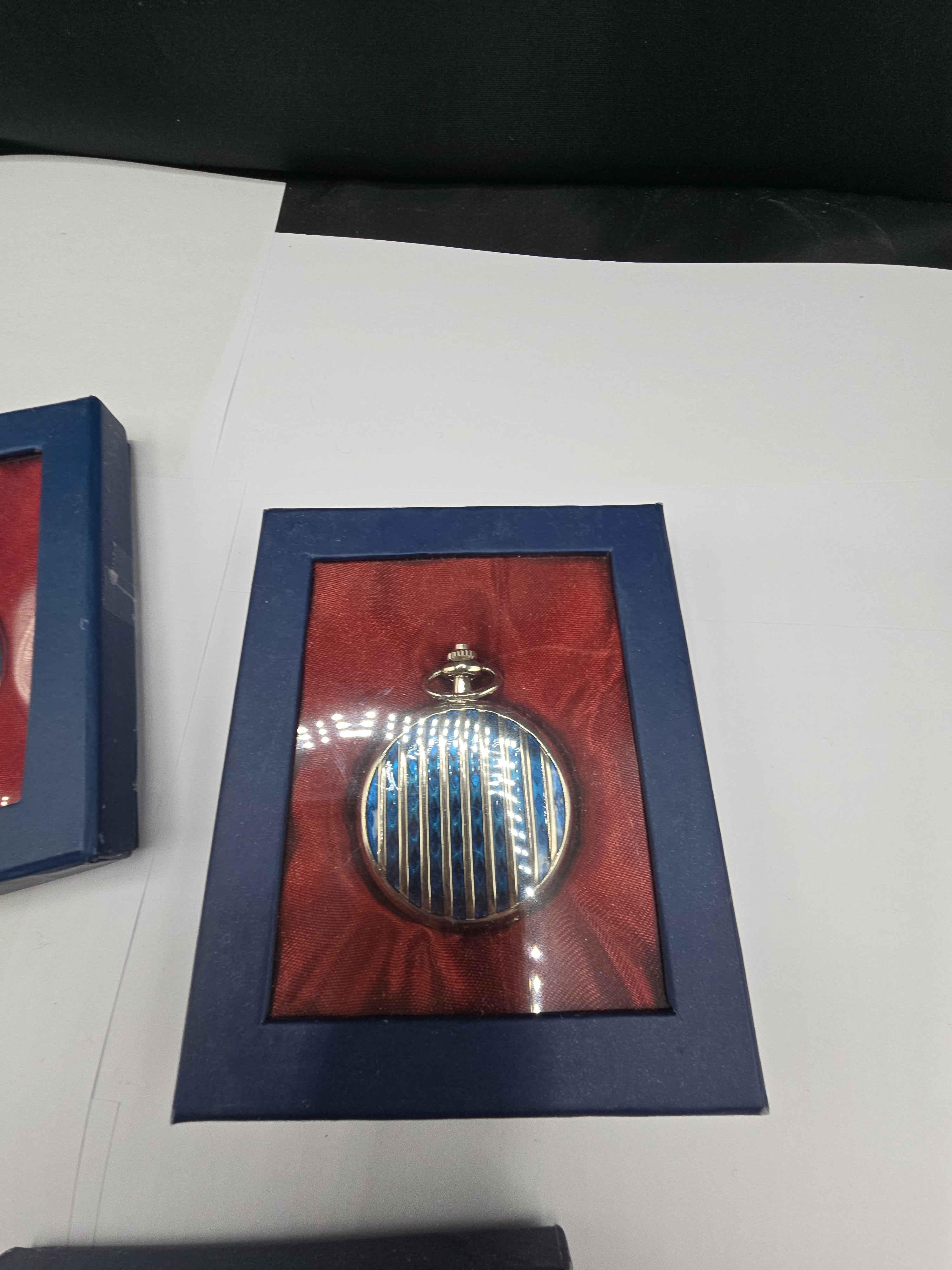 A Collection of Hachette Modern Pocket Watches In Working Order Will Possibly Need Batteries - 1 2